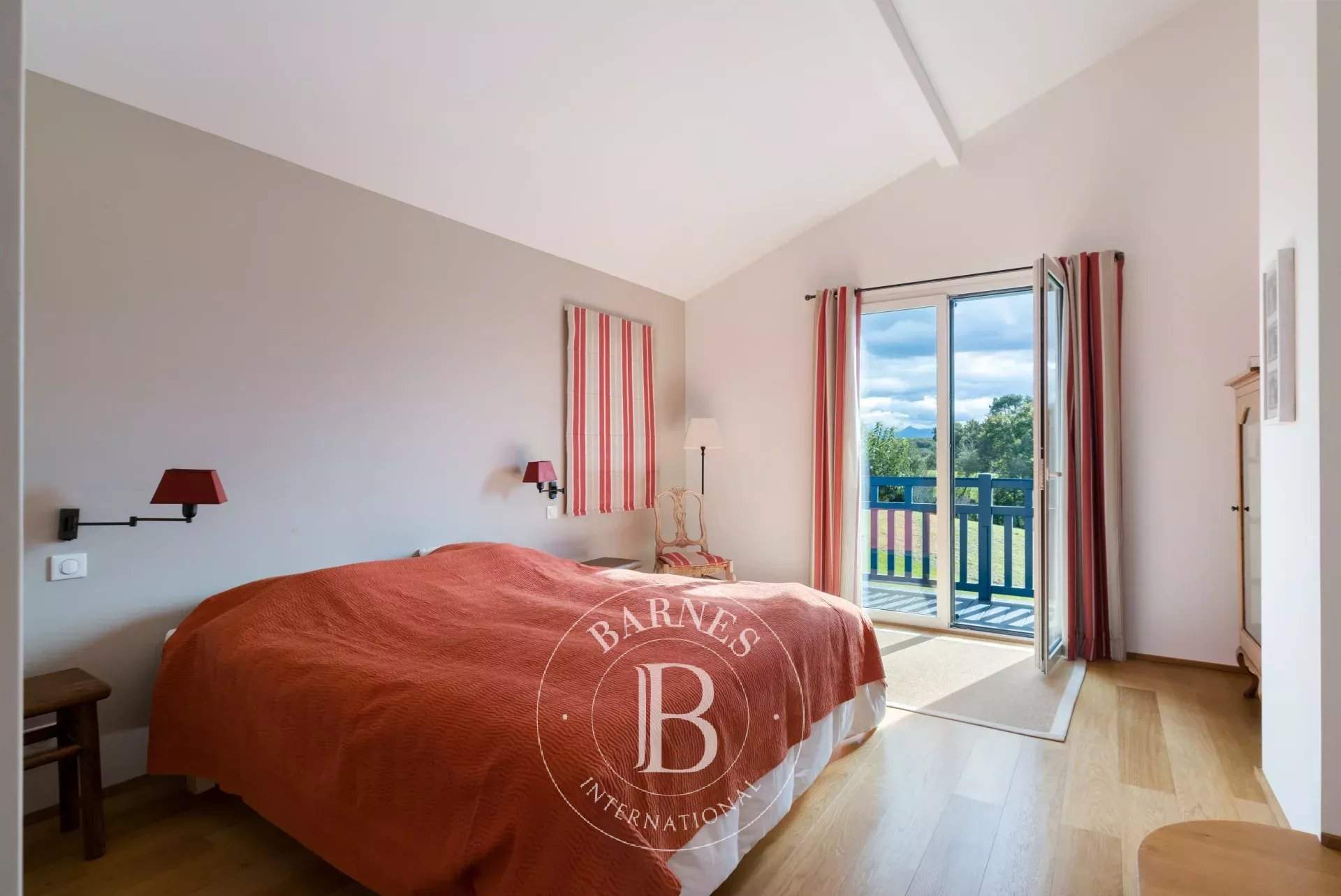 Arbonne  - House 6 Bedrooms - picture 20