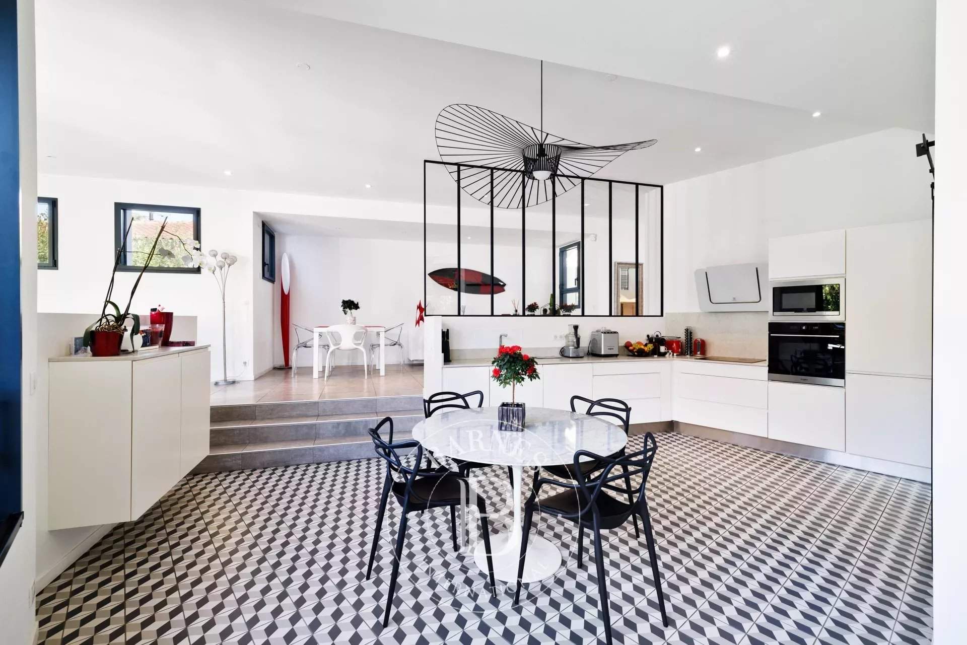 Anglet  - Maison 6 Pi&egrave;ces 4 Chambres - picture 9