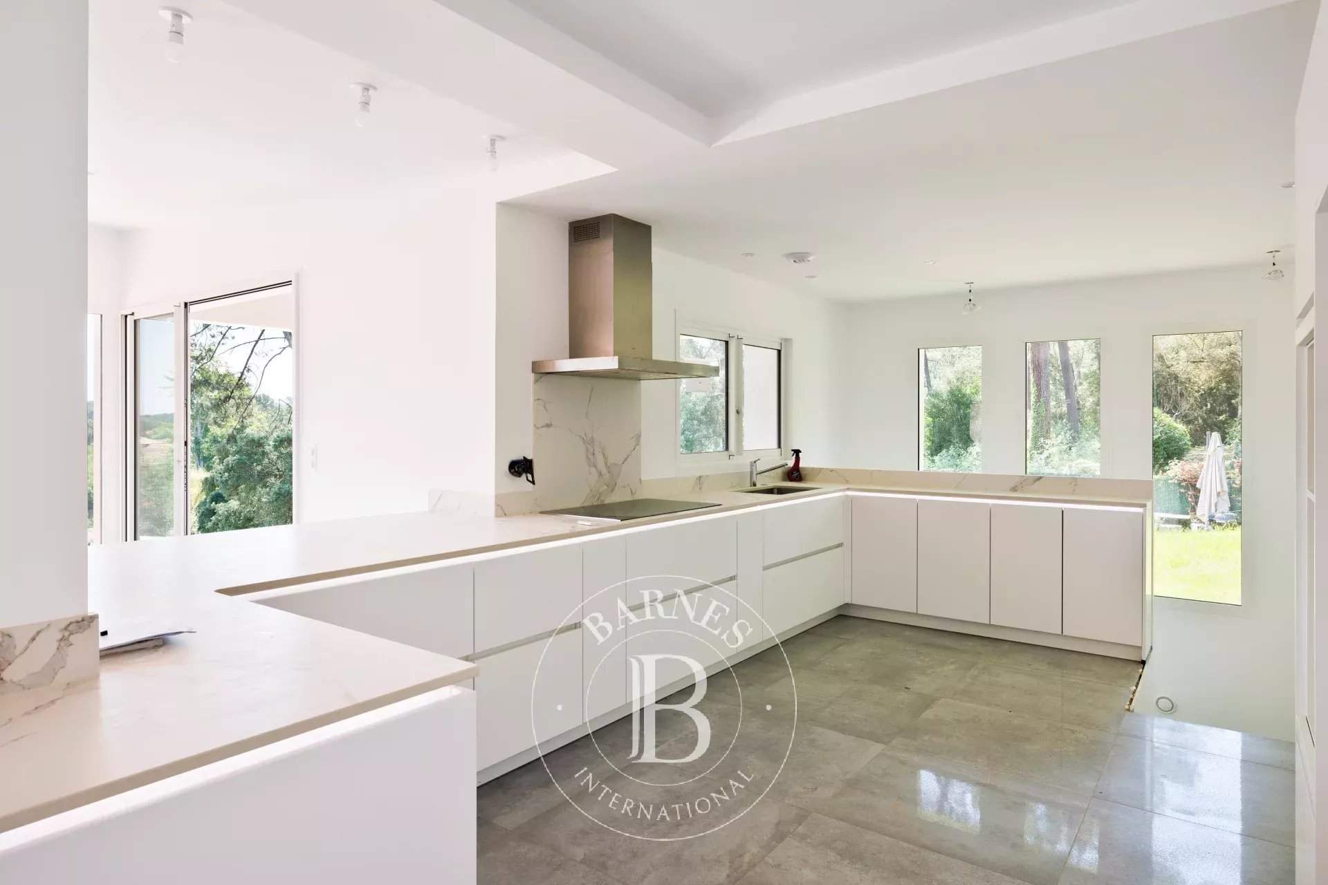 Seignosse  - Maison 11 Pièces 7 Chambres - picture 6