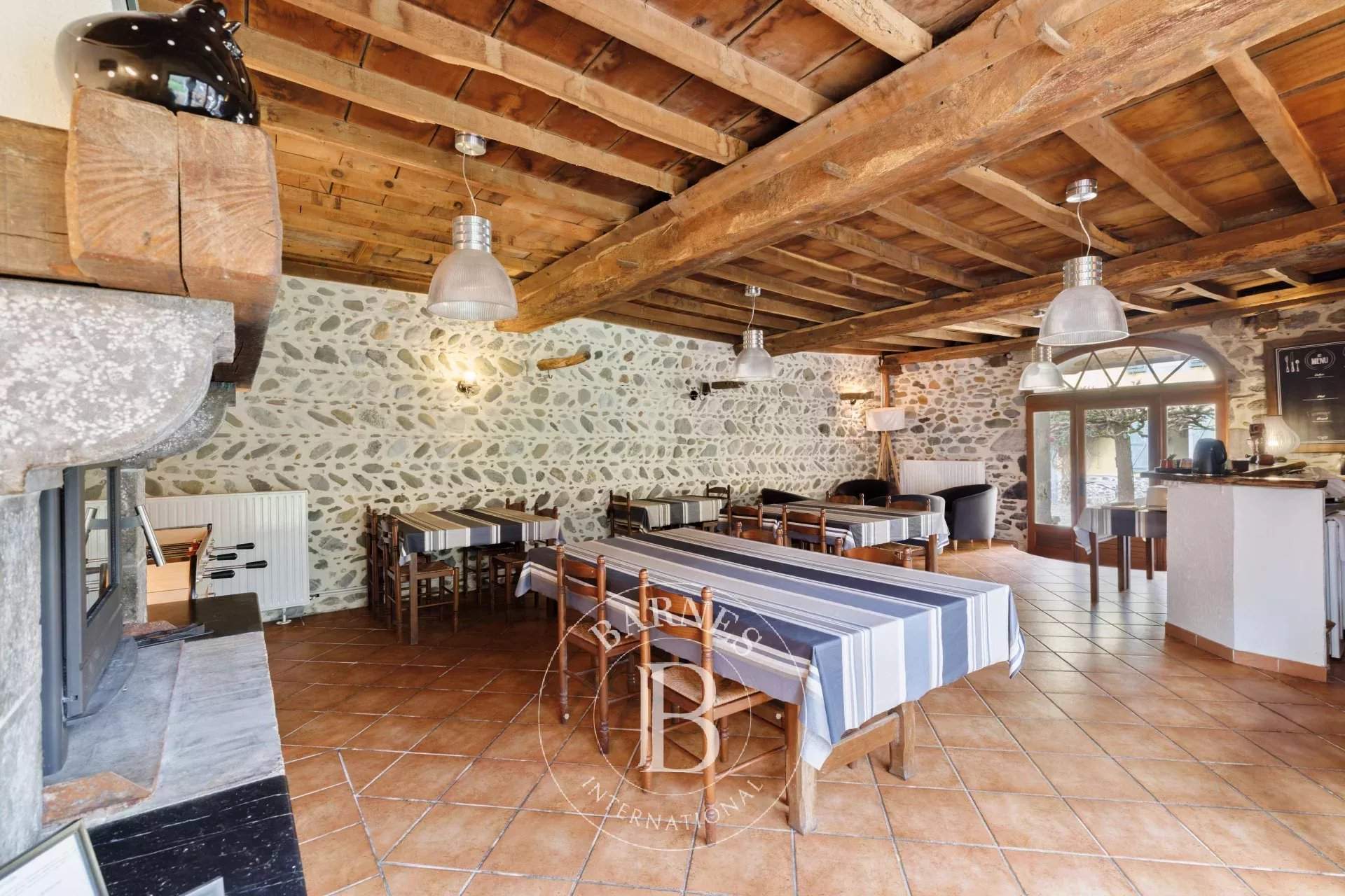 Oloron-Sainte-Marie  - Maison 13 Pièces 8 Chambres - picture 9