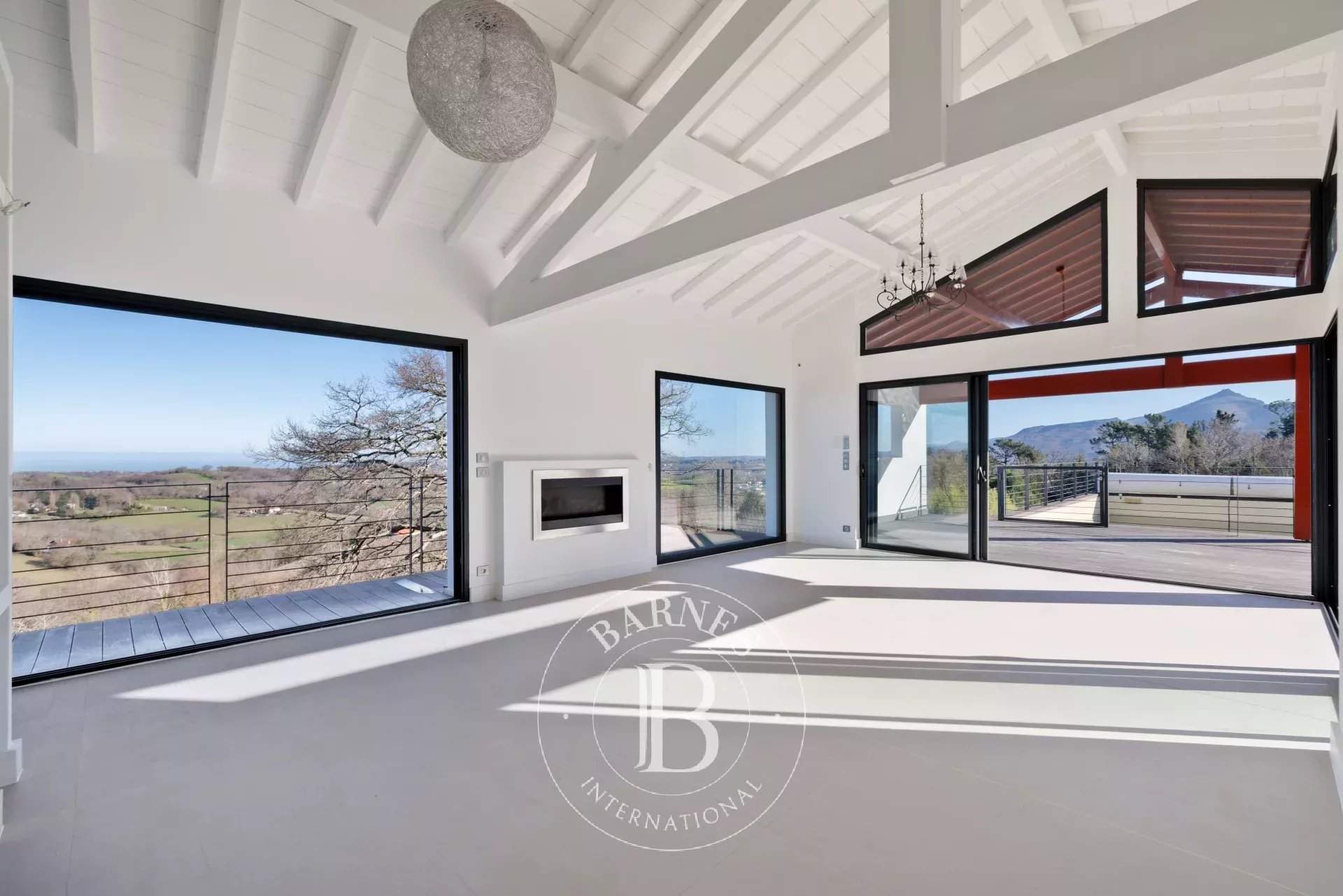 Urrugne  - House 6 Bedrooms - picture 13