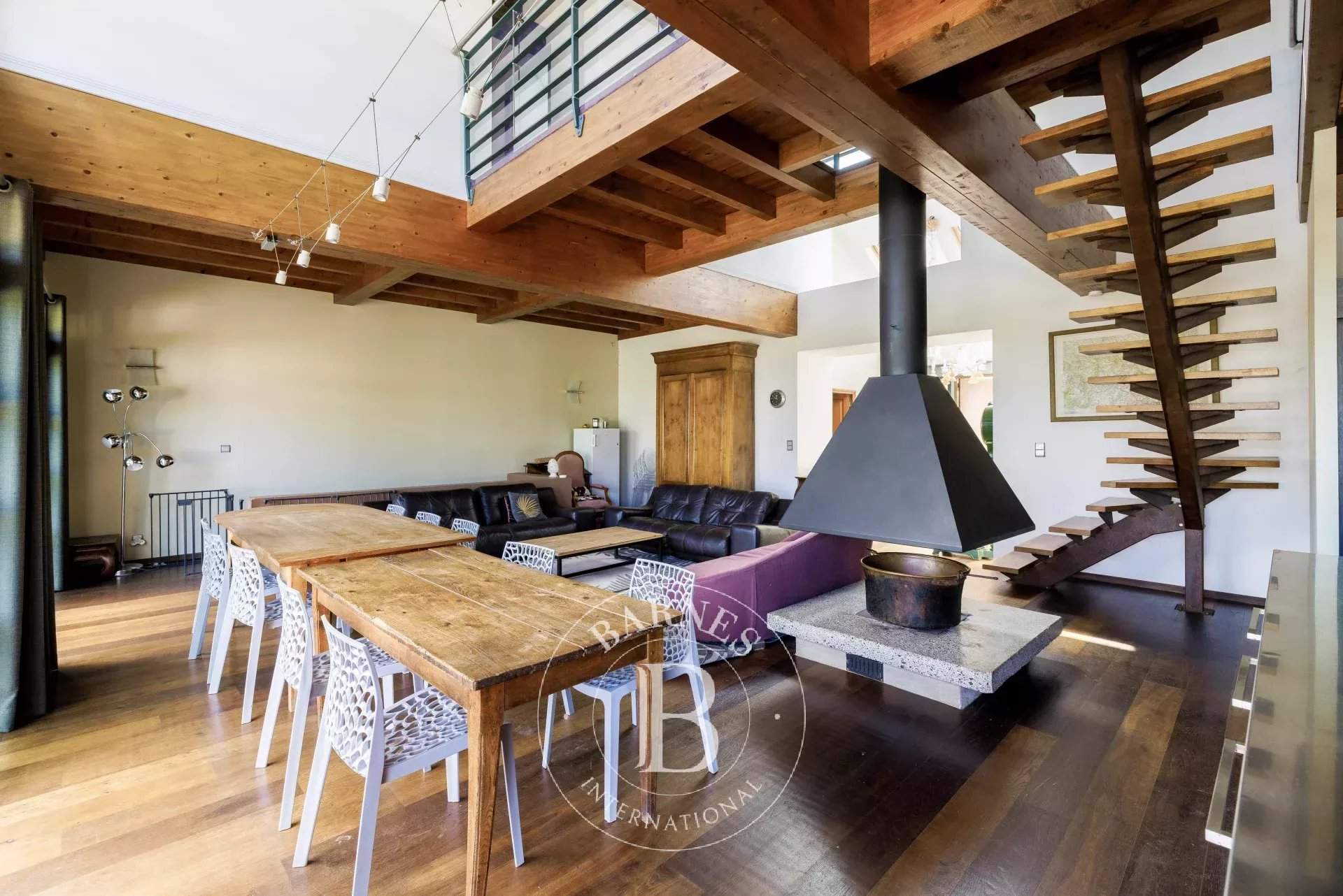 Oloron-Sainte-Marie  - Maison de village 12 Pi&egrave;ces 9 Chambres - picture 8