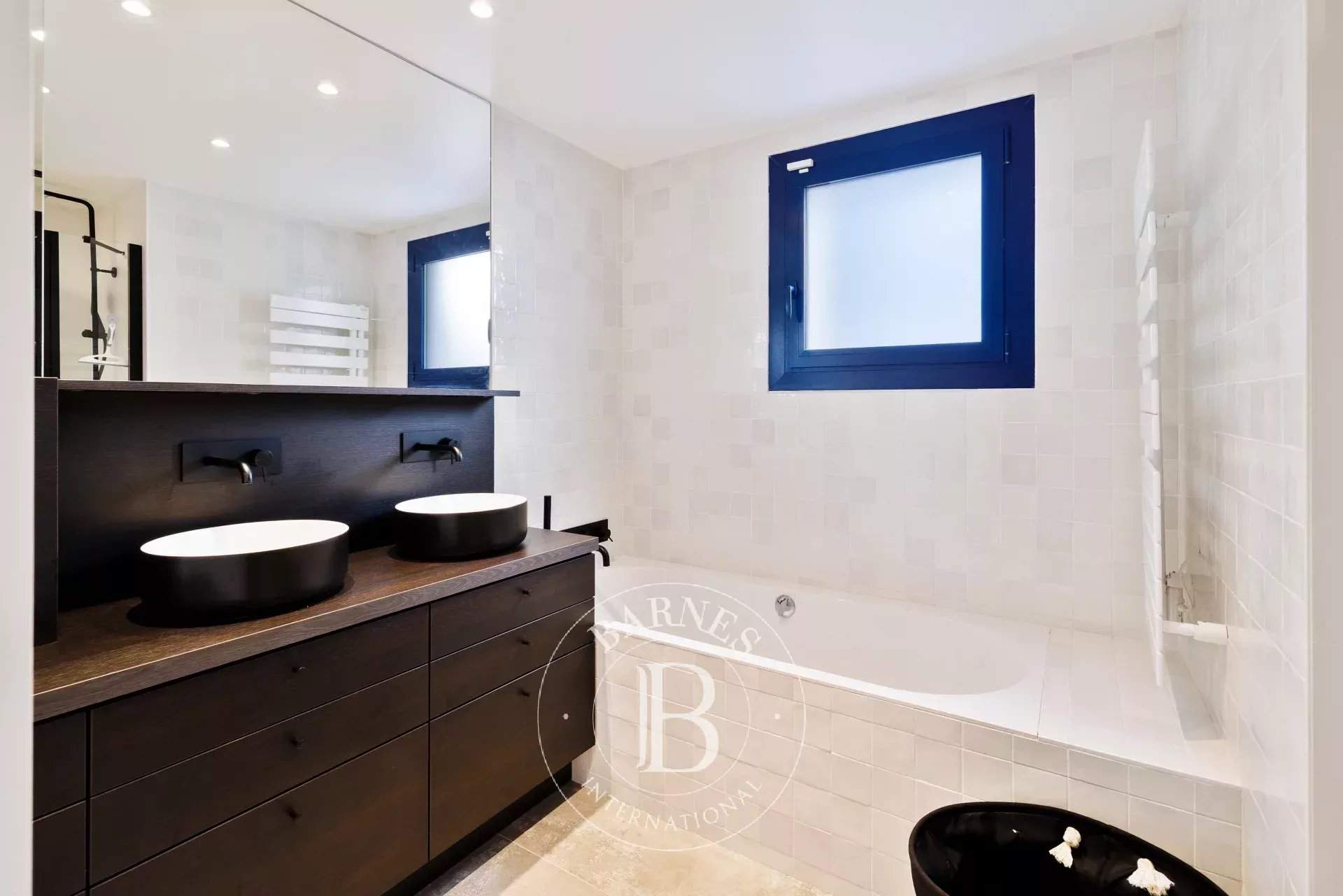 MAJORELLE - Charming villa just steps from Hossegor's town centre and lake, with a heated pool picture 16