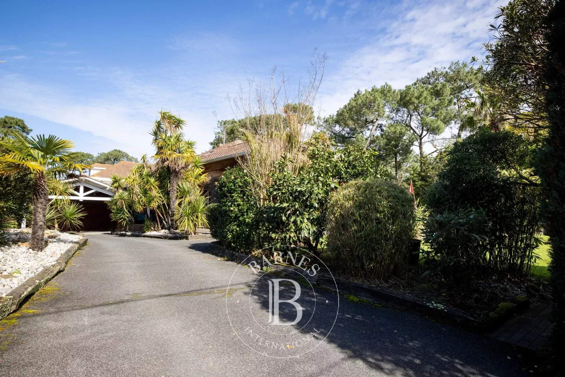 Anglet  - Maison 7 Pi&egrave;ces 5 Chambres - picture 3