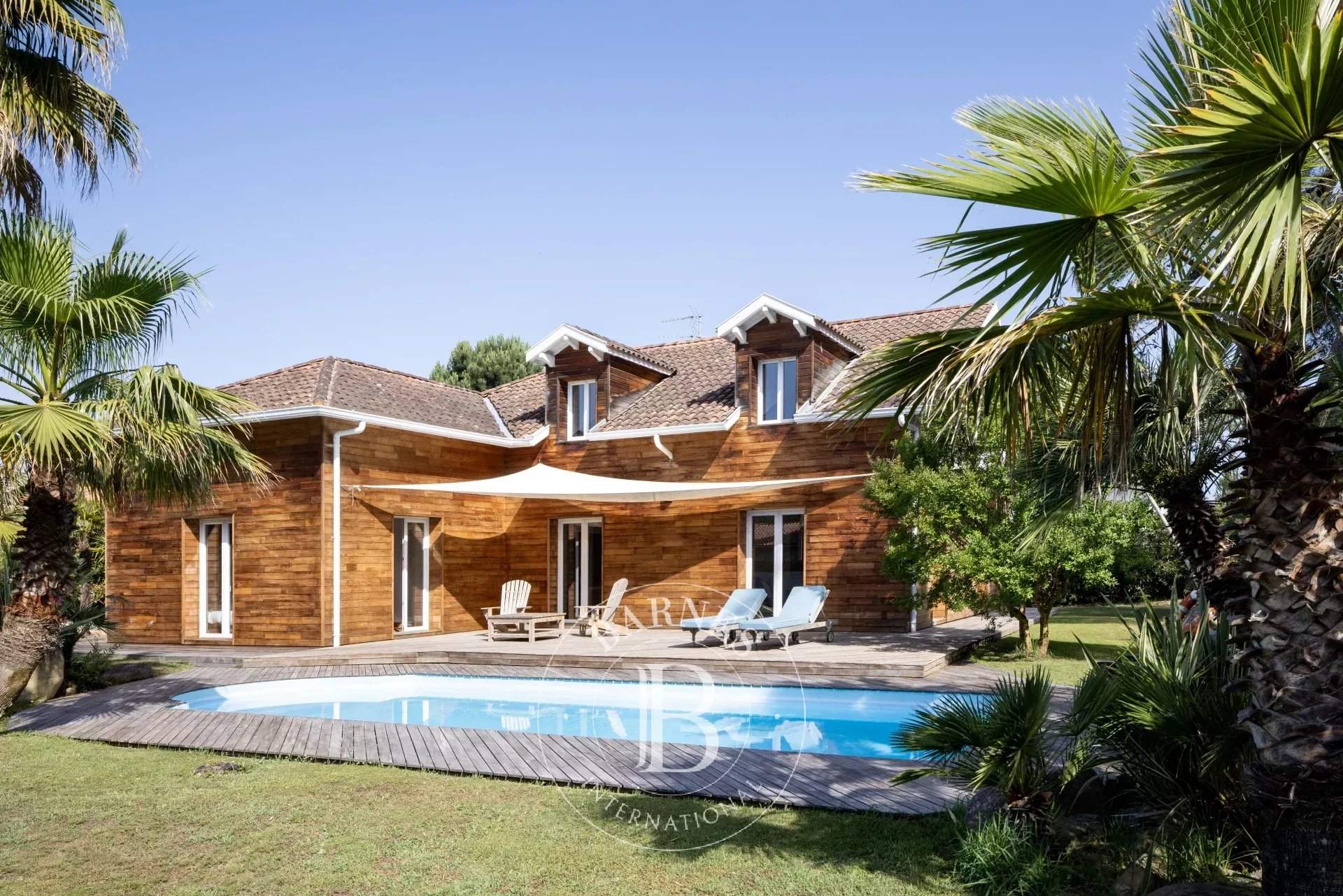 Anglet  - Maison 7 Pi&egrave;ces 5 Chambres - picture 3