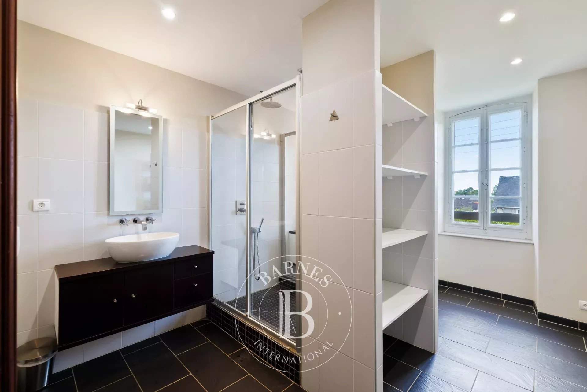 Oloron-Sainte-Marie  - Maison de village 12 Pi&egrave;ces 9 Chambres - picture 16