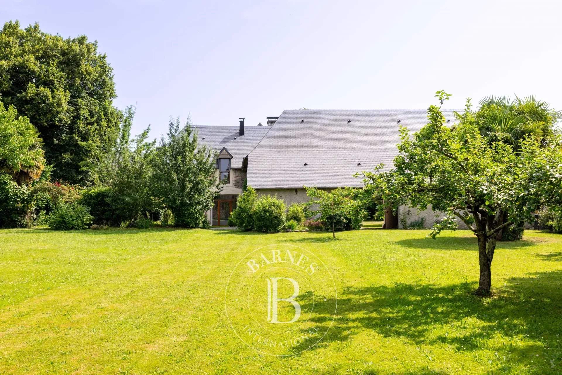 Pau  - Maison 10 Pi&egrave;ces 6 Chambres - picture 14