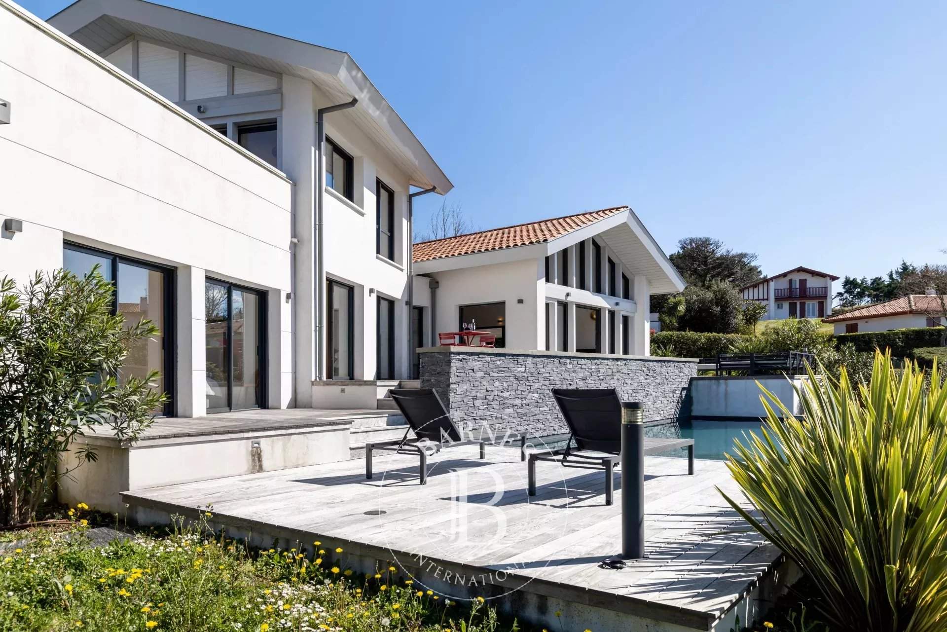 EDEN - Villa luminosa con vista al mar, piscina, playa a pie - 4 dormitorios, 3 baños con ducha - capacidad para 10 personas - Bidart picture 2