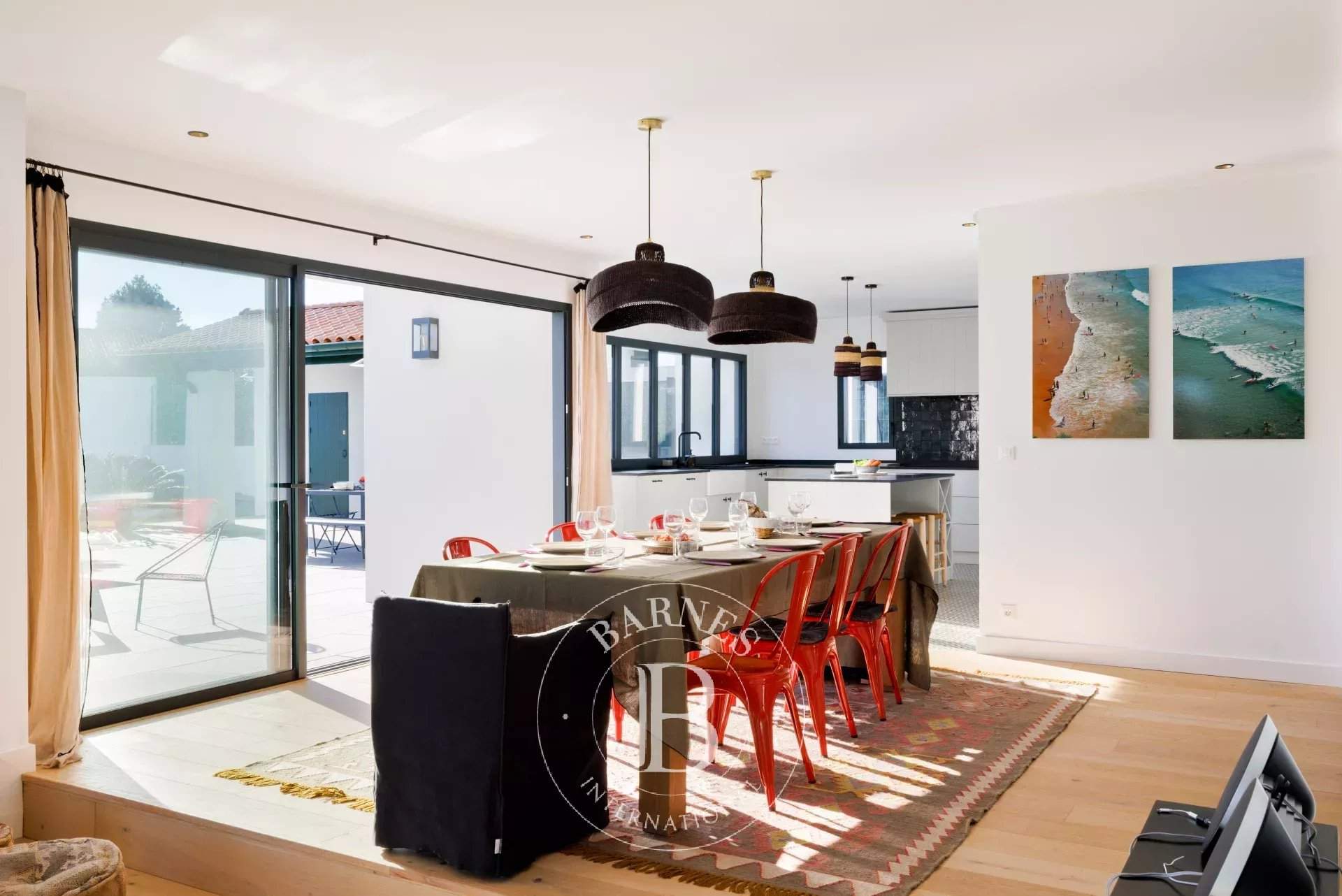 BEACHBREAK - LAFITENIA - Magnifique villa familiale avec piscine chauffée, 4 chambres & 1 studio indépendant - Saint-Jean de Luz picture 10