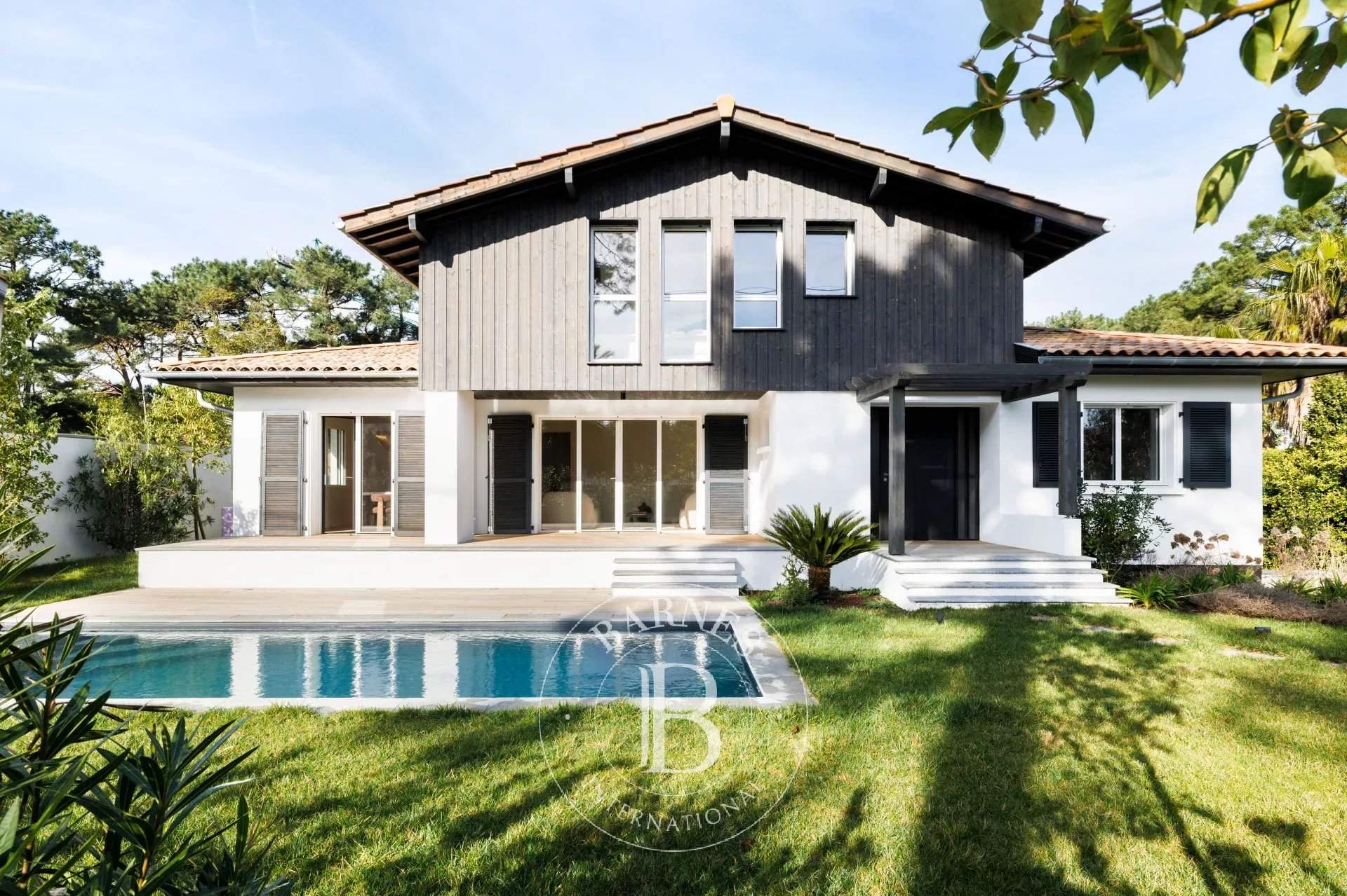 Anglet  - Maison 7 Pi&egrave;ces 4 Chambres - picture 1