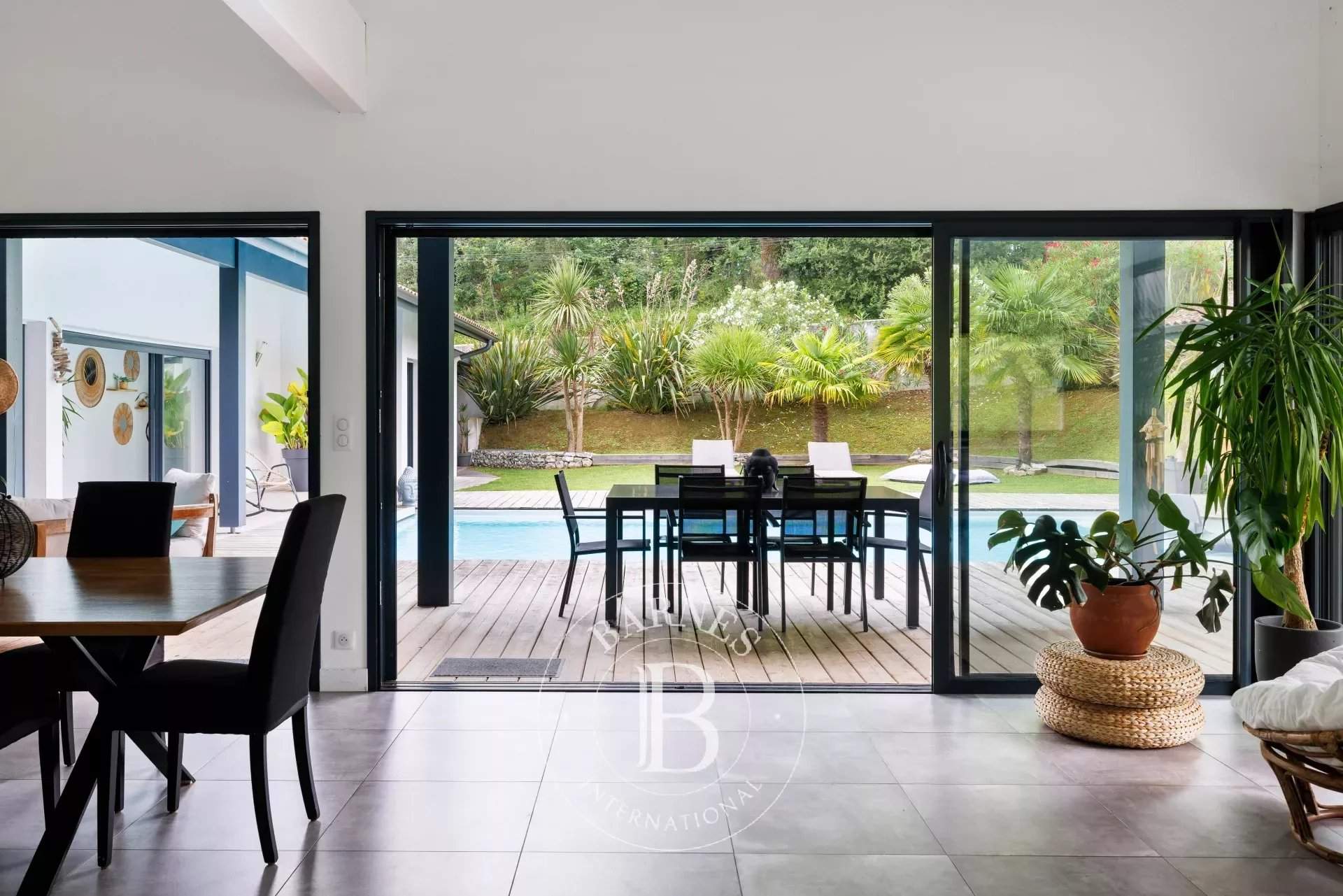 Ahetze  - Maison 8 Pi&egrave;ces 4 Chambres - picture 5