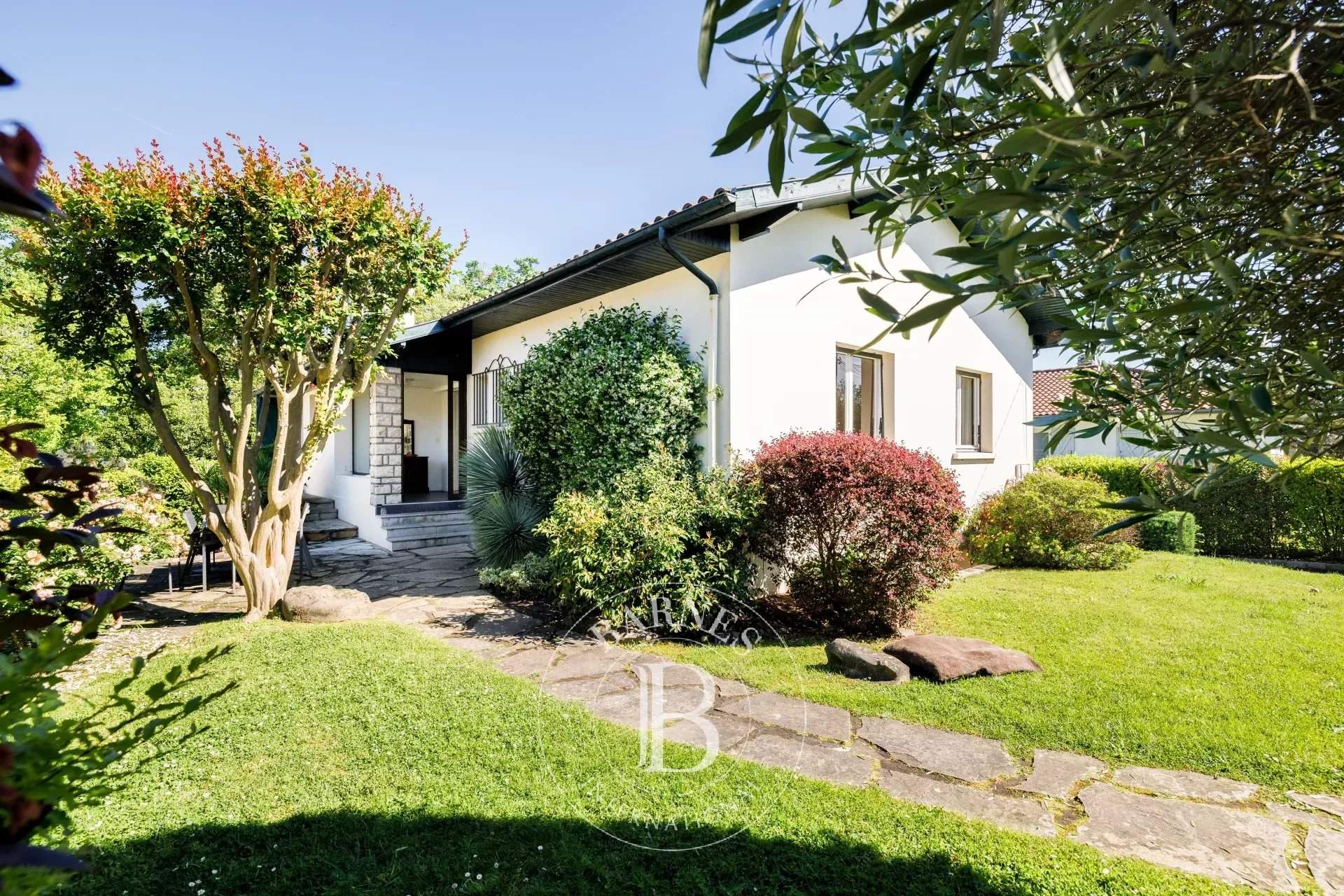 Anglet  - Maison 6 Pi&egrave;ces 4 Chambres - picture 1