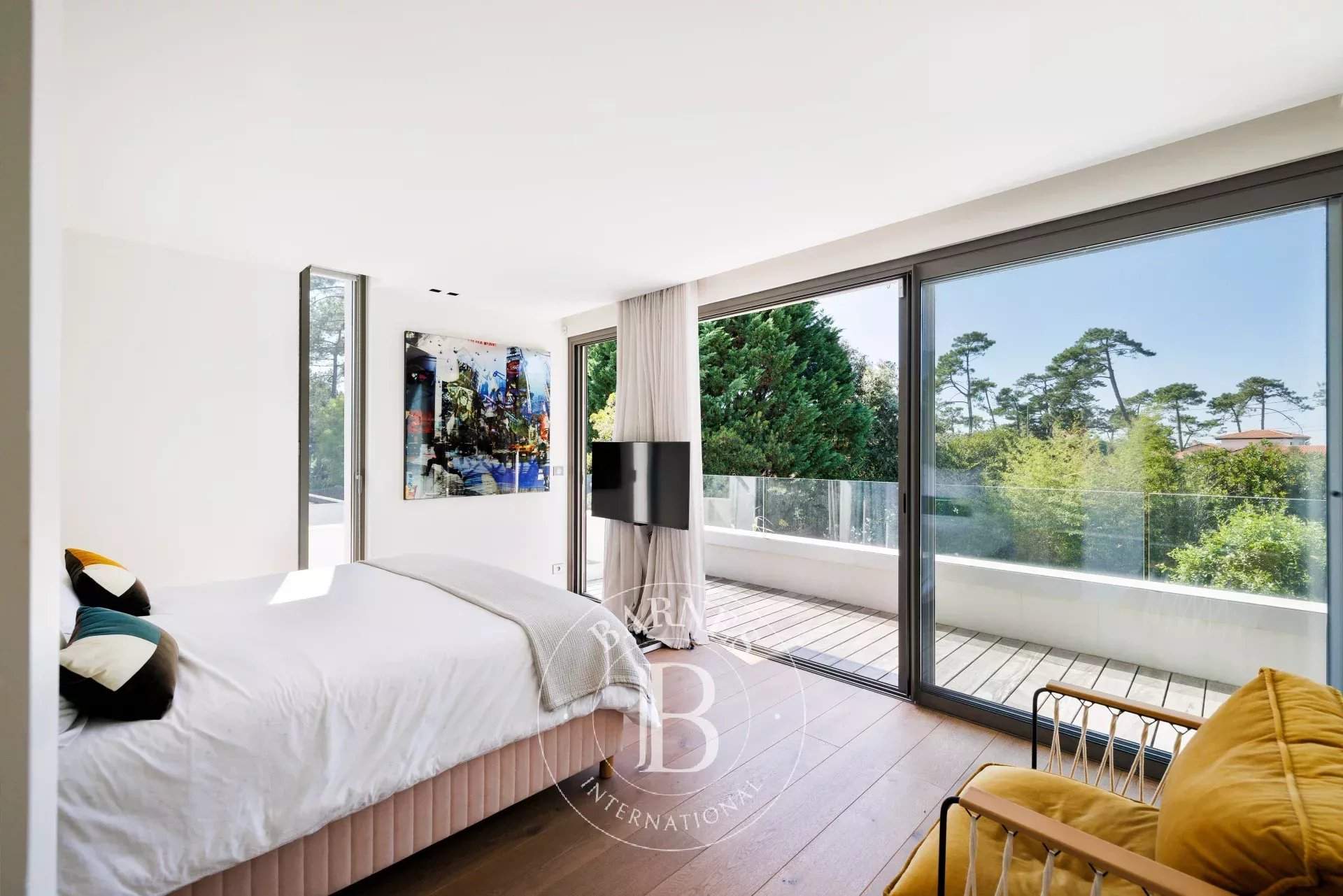 Anglet  - Maison 6 Pi&egrave;ces 5 Chambres - picture 14