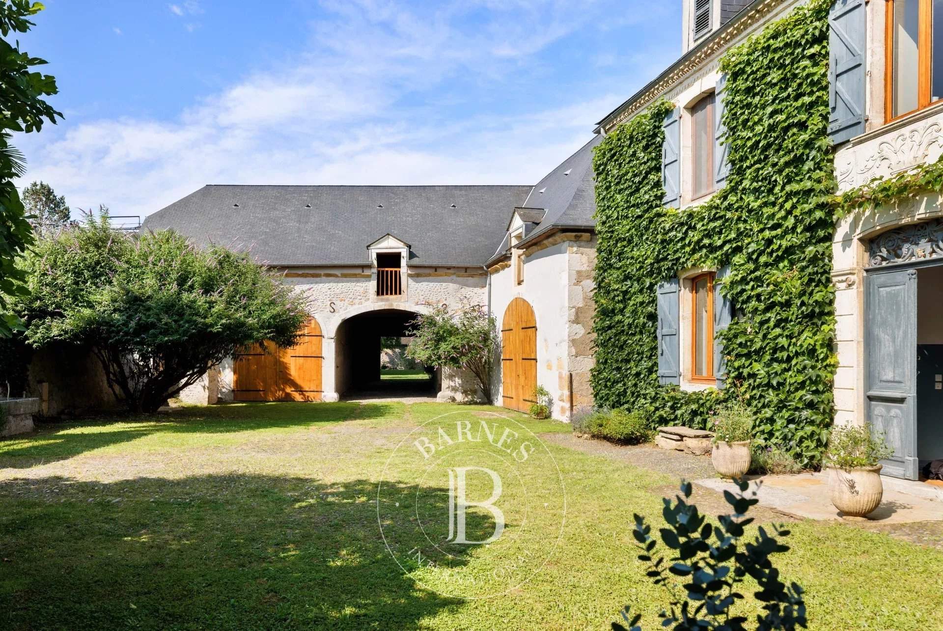 Pau  - Maison 10 Pi&egrave;ces 6 Chambres - picture 4