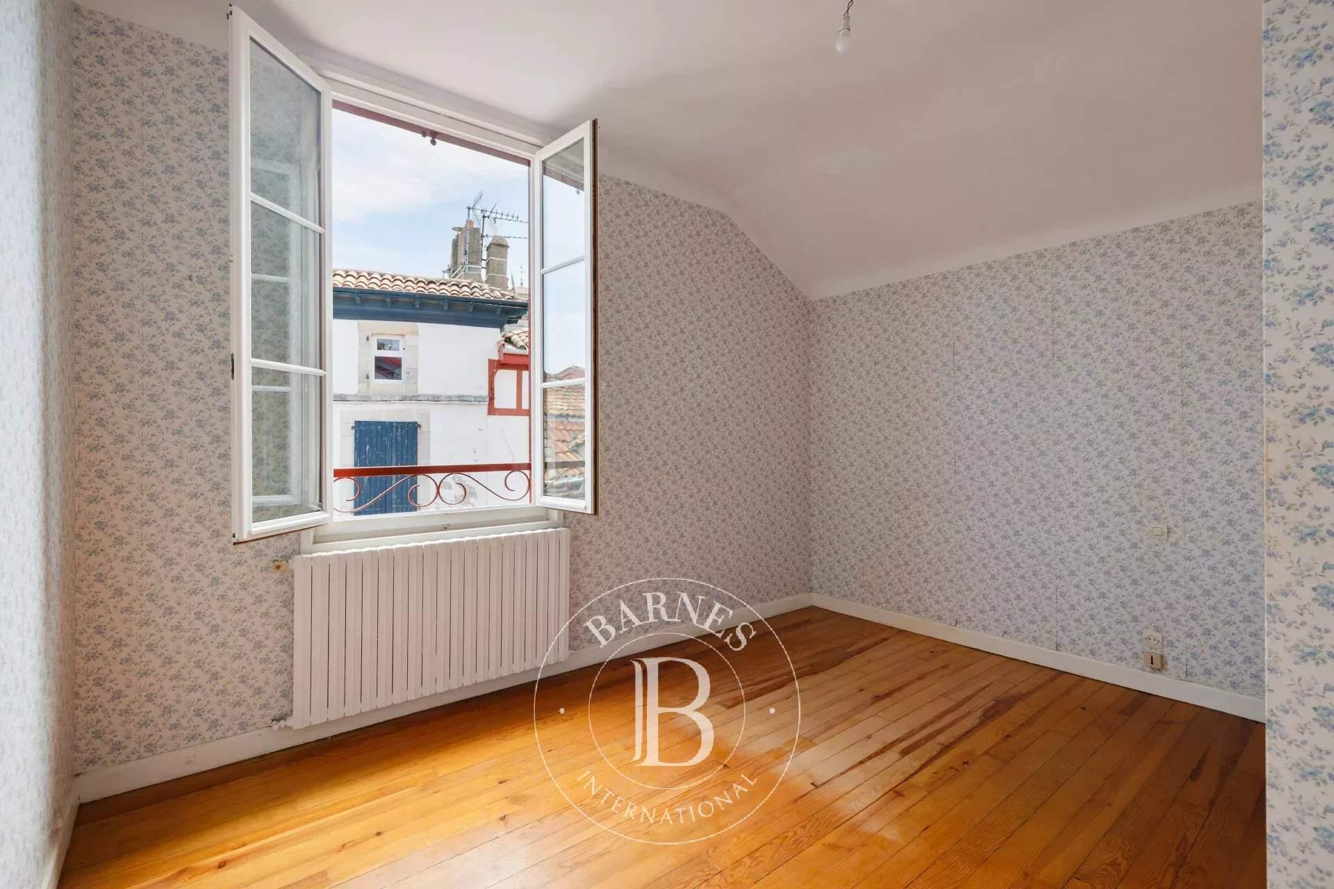 Saint-Jean-de-Luz  - Appartement 4 Pi&egrave;ces 3 Chambres - picture 9