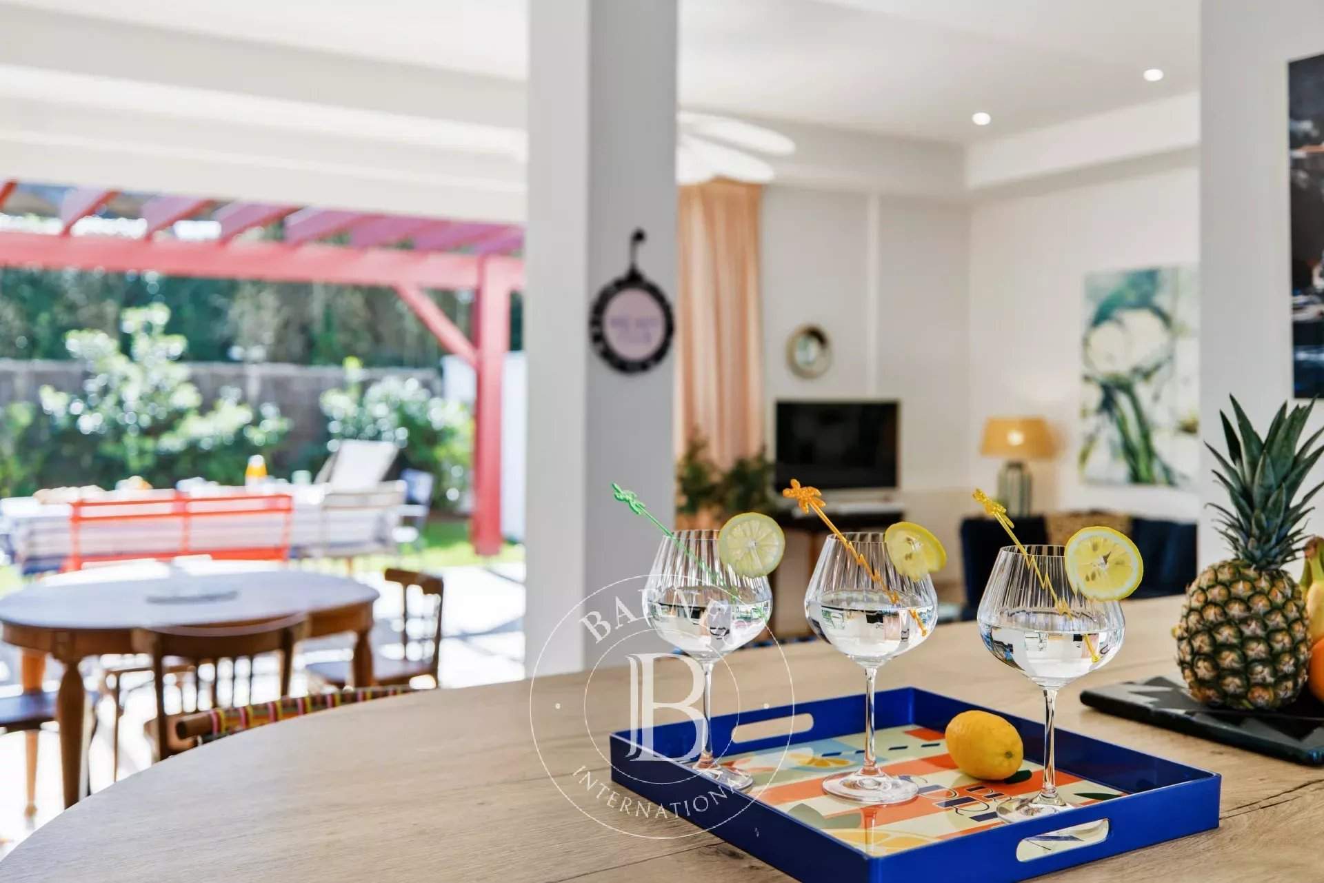 CORAIL - Colorful, bright house with a small pool at the foot of Milady Beach - 3 bedrooms & 2 shower rooms - 6 people - Biarritz picture 11