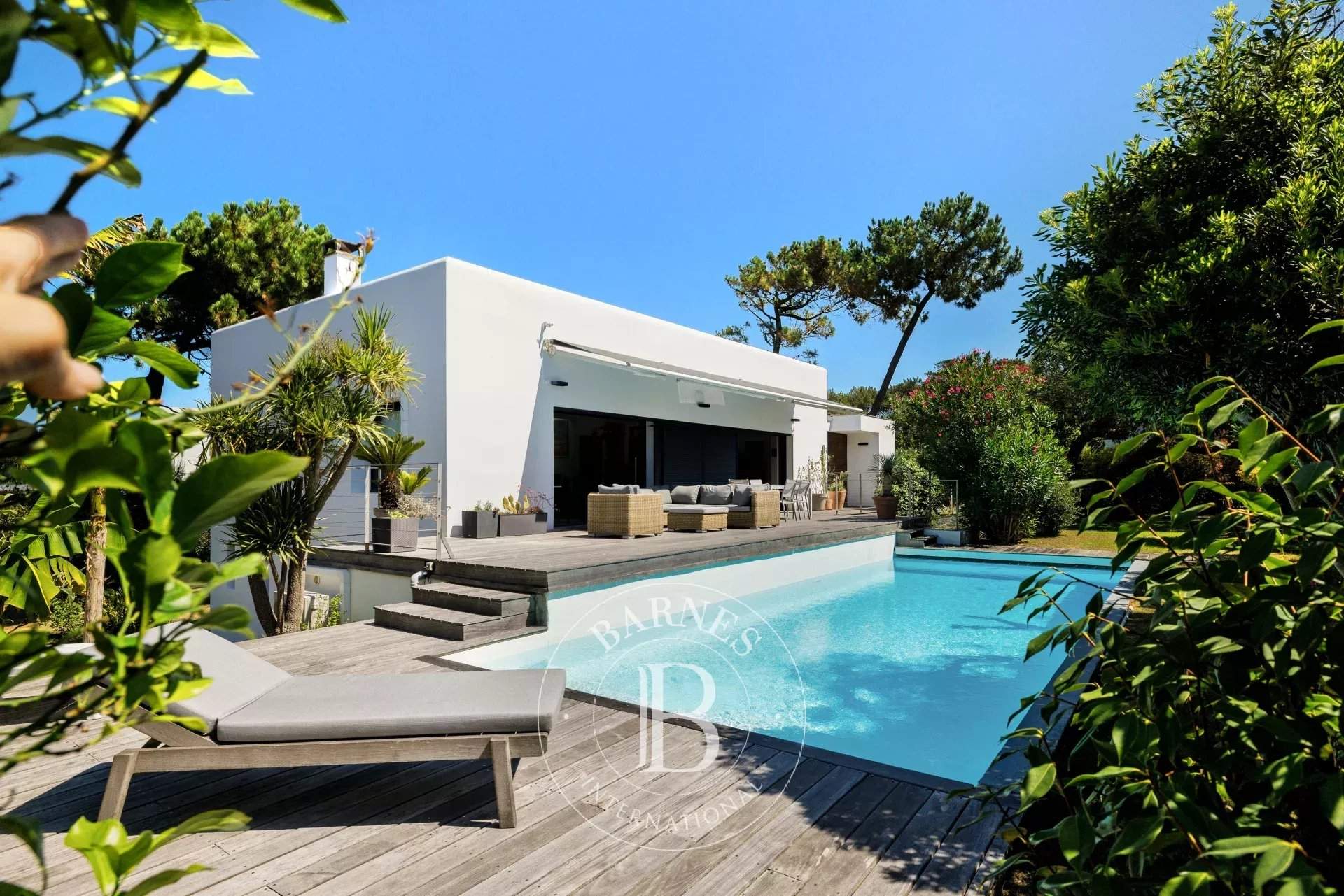Anglet  - Maison 6 Pi&egrave;ces 4 Chambres - picture 2