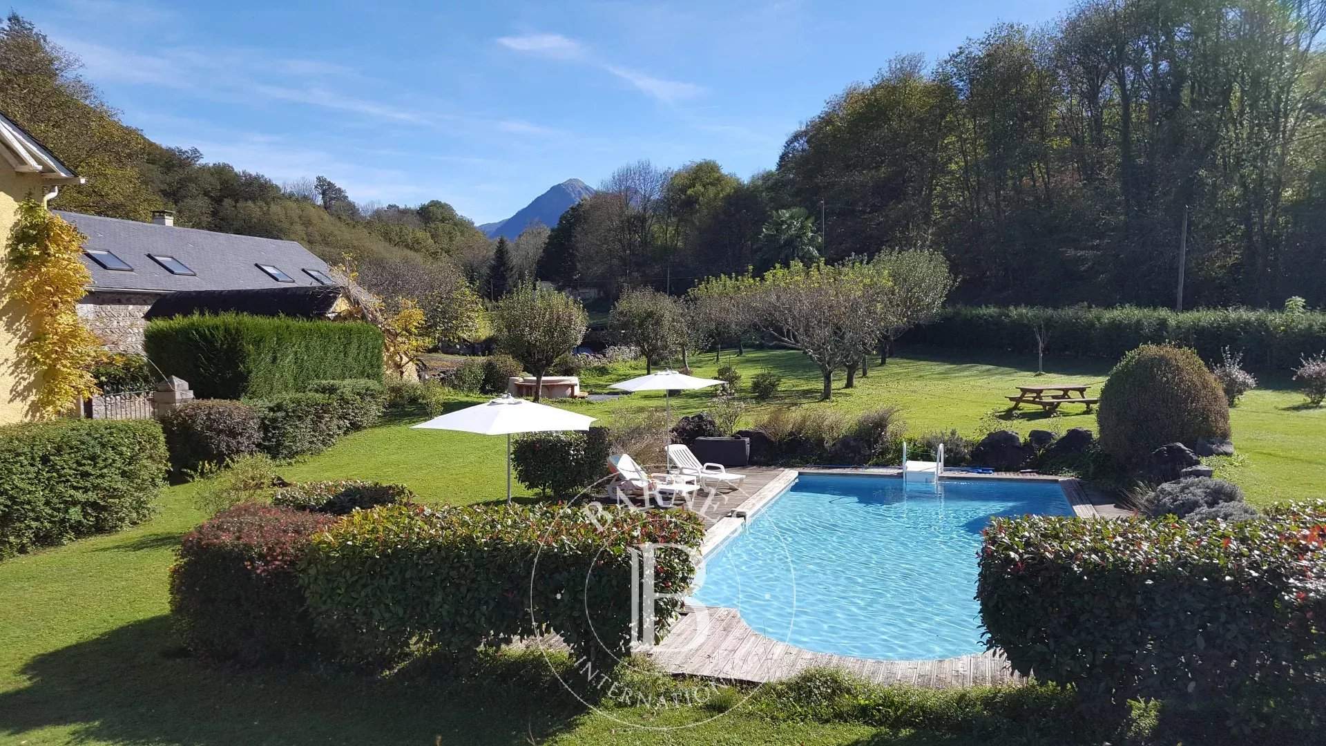 Oloron-Sainte-Marie  - Maison 13 Pièces 8 Chambres - picture 15