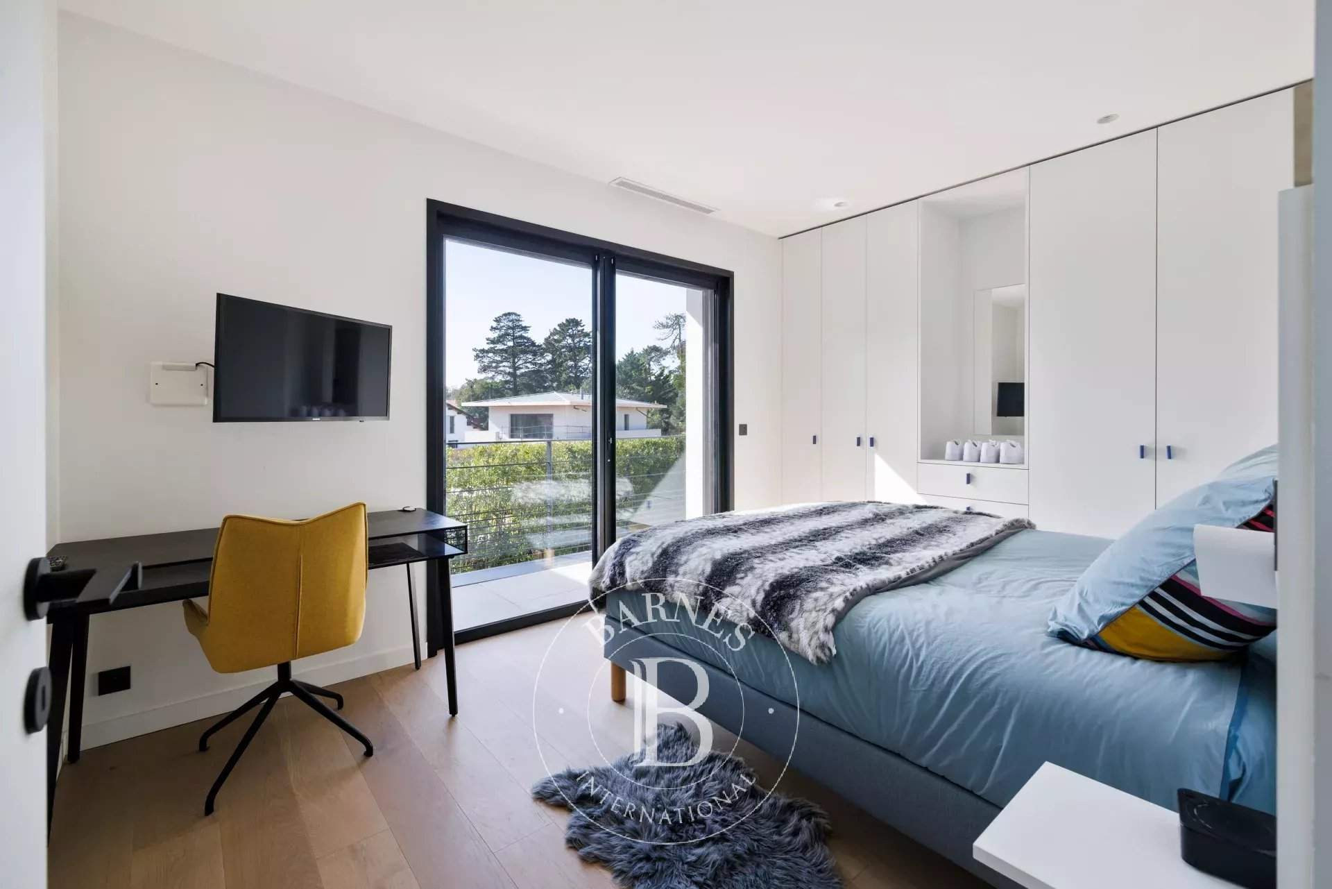 Anglet  - Maison 7 Pi&egrave;ces 3 Chambres - picture 12