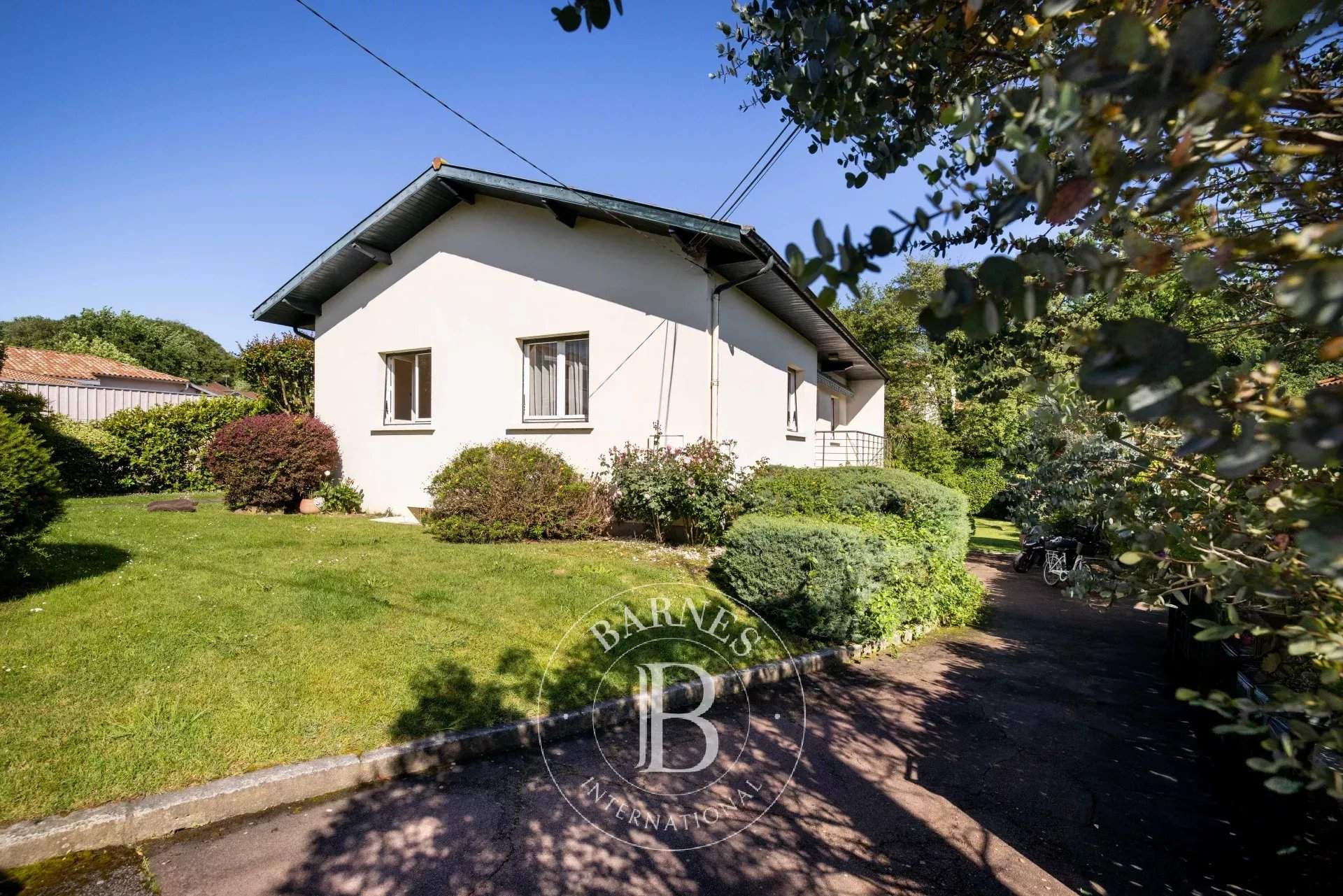 Anglet  - Maison 6 Pi&egrave;ces 4 Chambres - picture 4