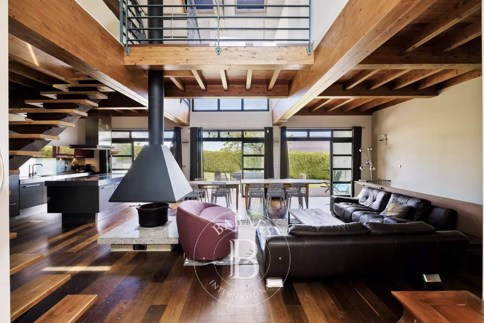 Oloron-Sainte-Marie  - Maison de village 12 Pi&egrave;ces 9 Chambres - picture 6