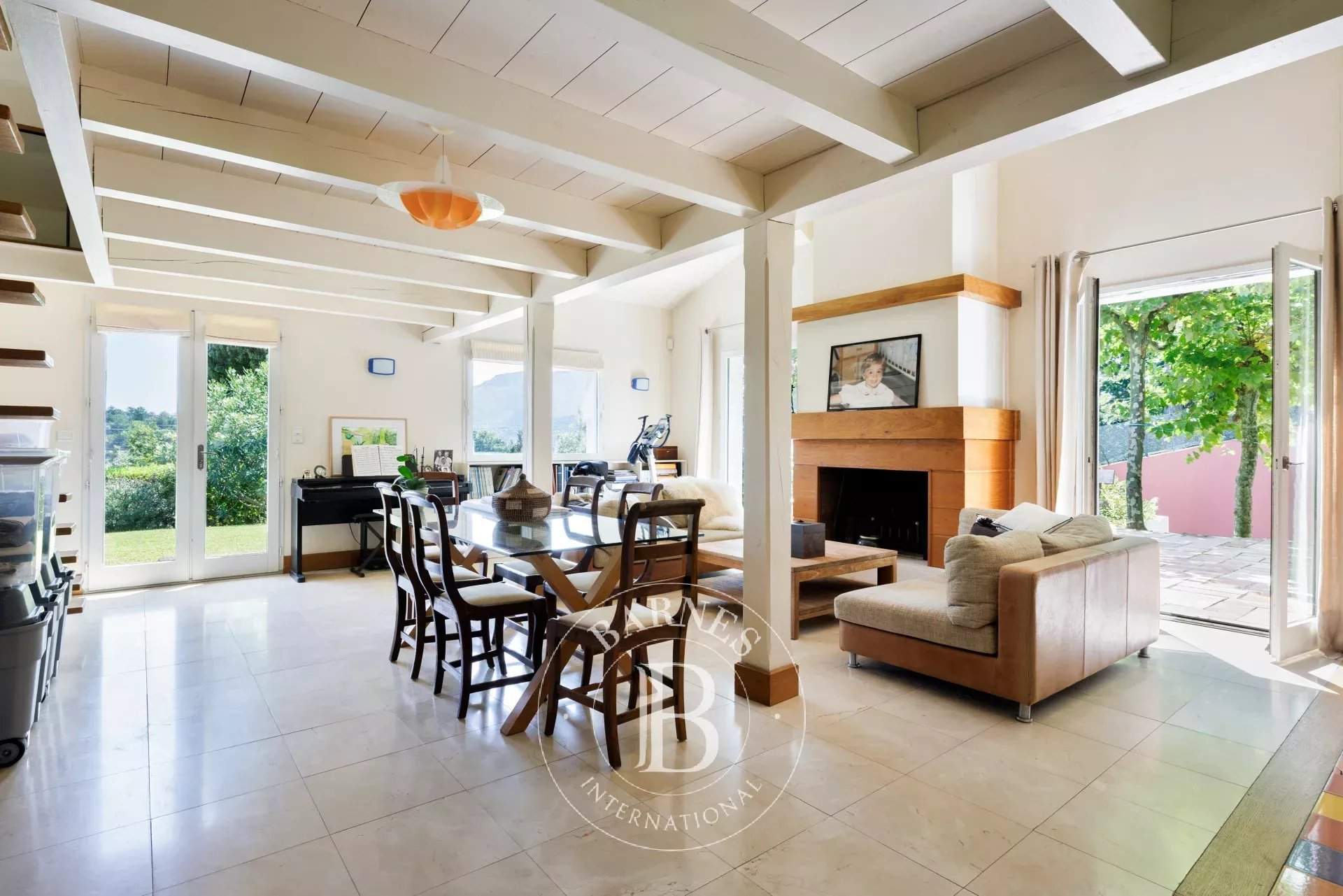 Urrugne  - House 6 Bedrooms - picture 19