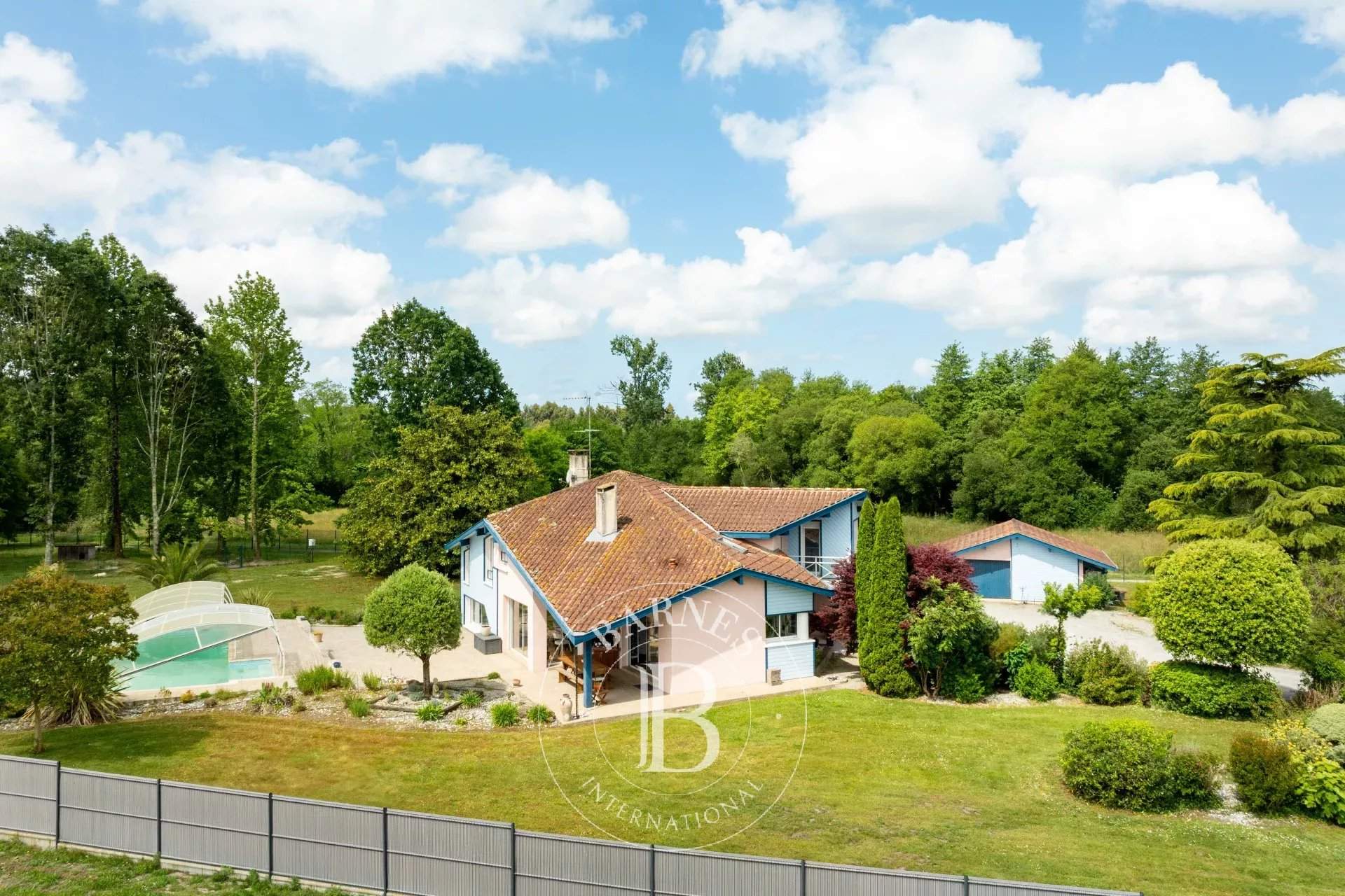 Saint-Vincent-de-Tyrosse  - Maison 6 Pi&egrave;ces 5 Chambres - picture 13