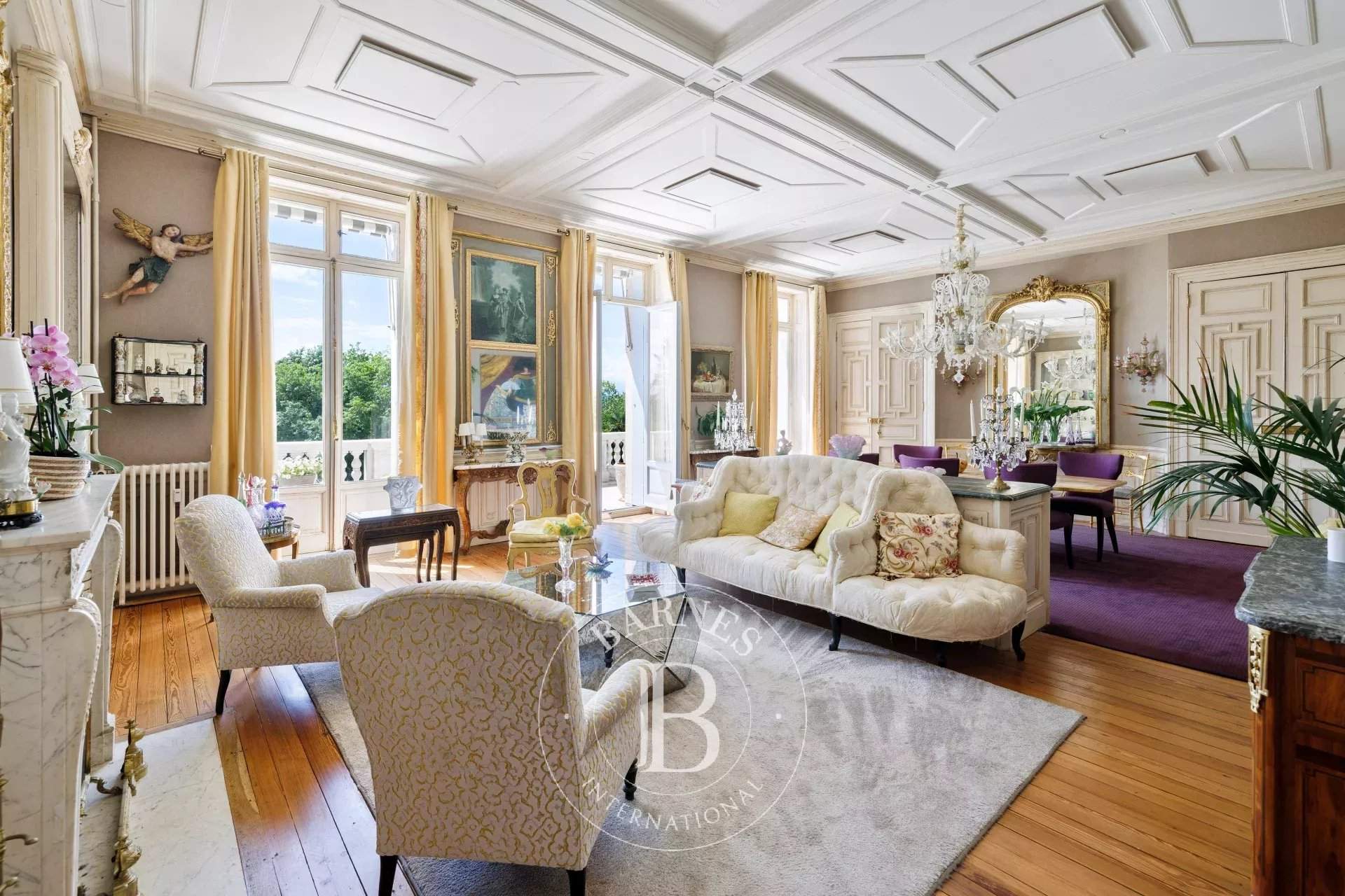 Pau  - Appartement 9 Pièces 3 Chambres - picture 8