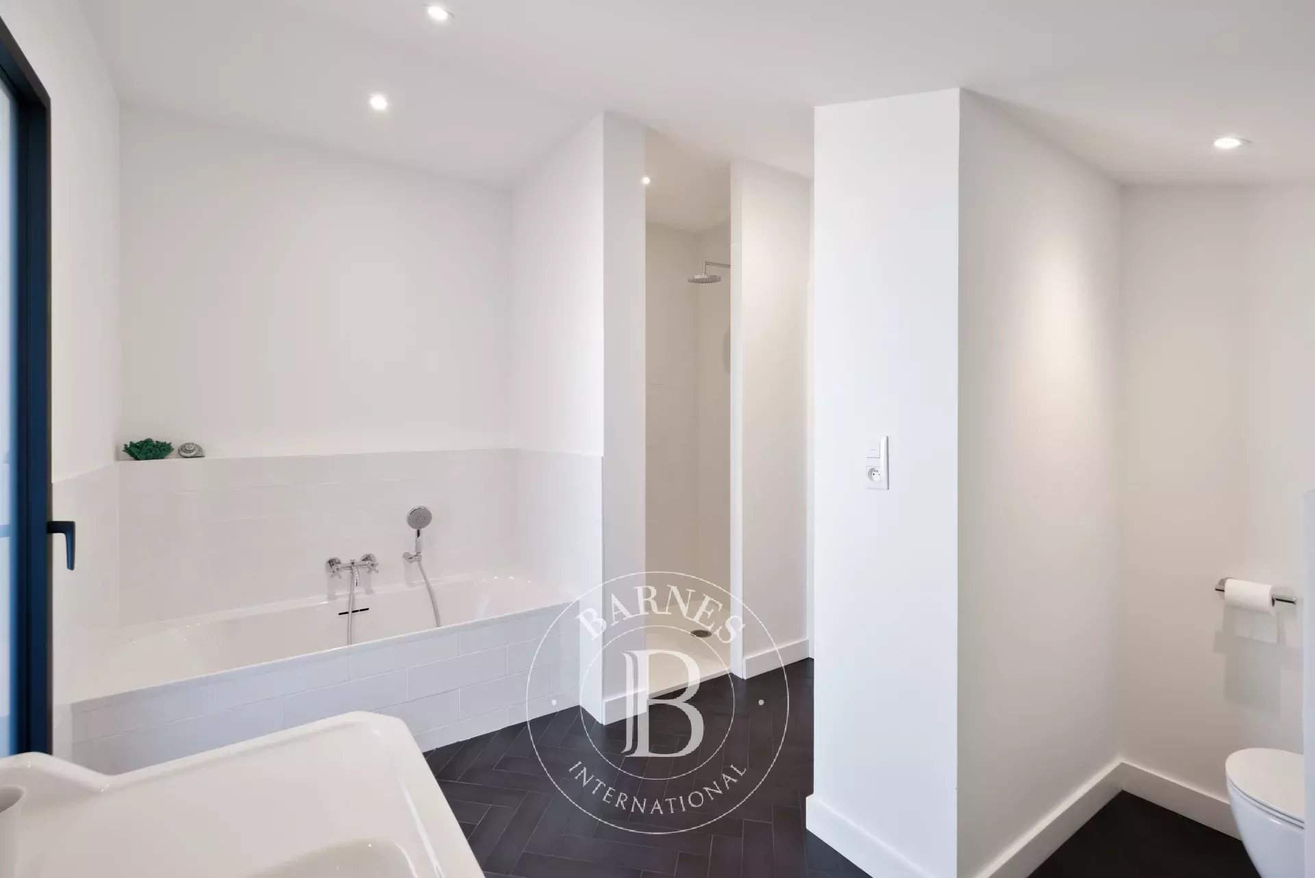 BEACHBREAK - LAFITENIA - Magnifique villa familiale avec piscine chauffée, 4 chambres & 1 studio indépendant - Saint-Jean de Luz picture 18