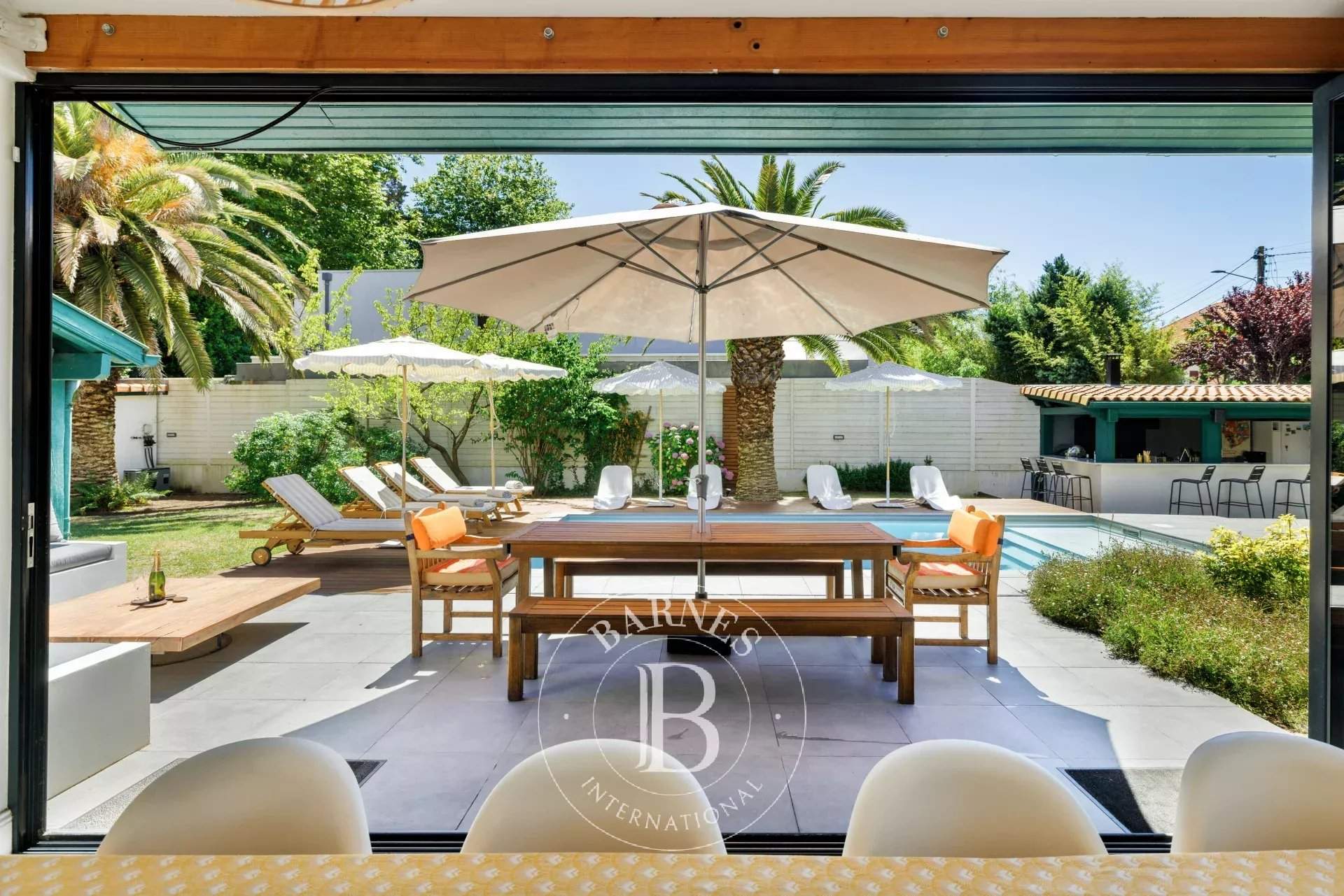 ÉMERAUDE - Superbe maison de 6 chambres avec piscine, ping pong, sauna à 5min de la plage de Biarritz picture 2