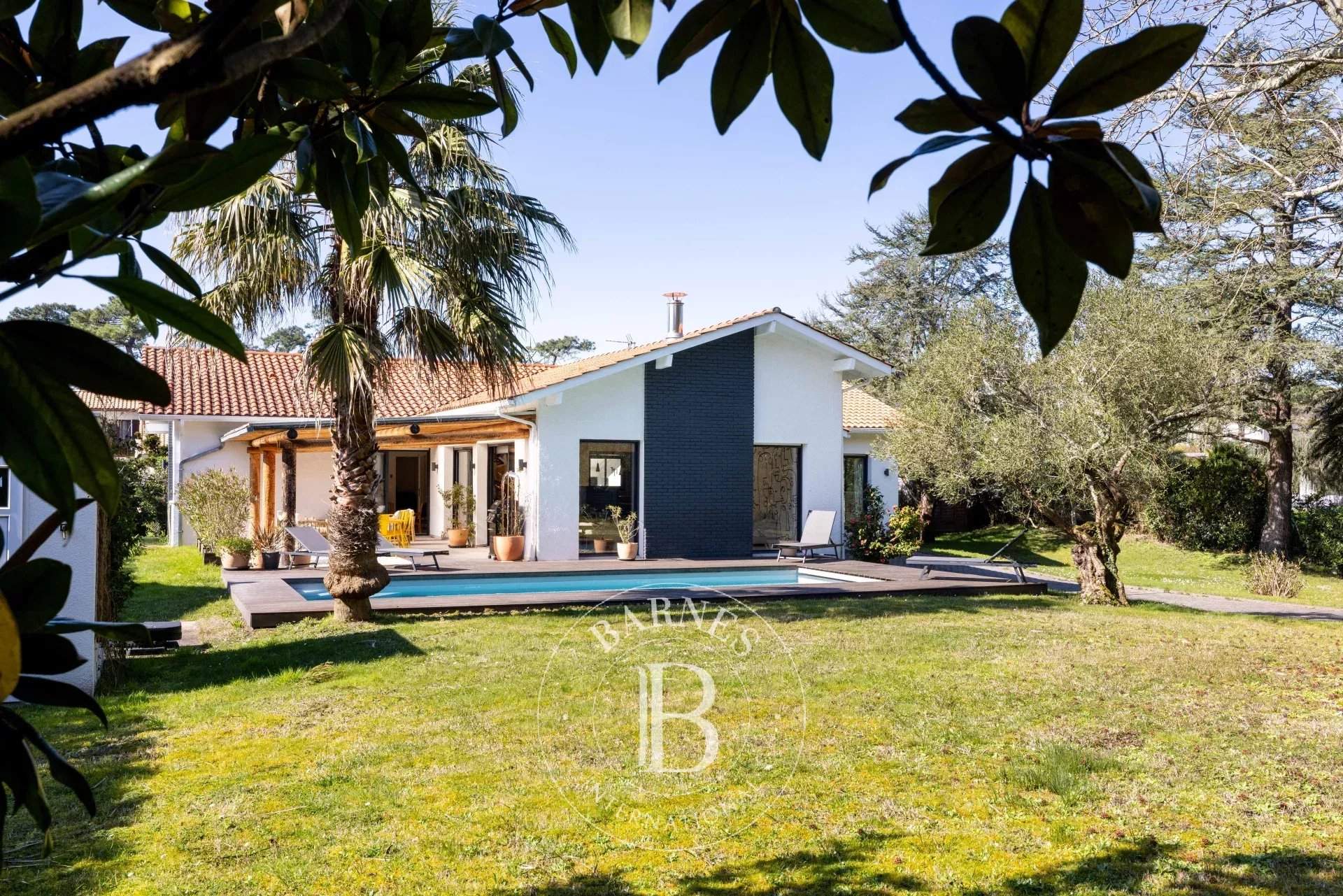 Anglet  - Maison 6 Pi&egrave;ces 4 Chambres - picture 3