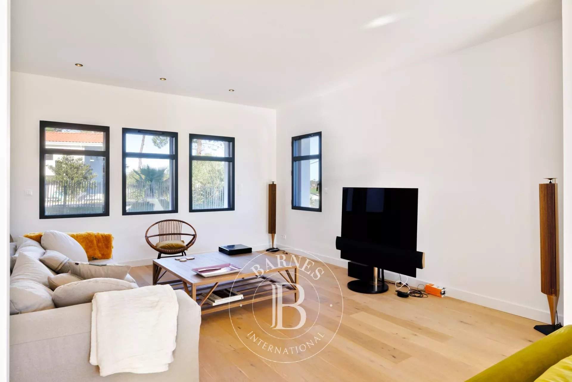 BEACHBREAK - LAFITENIA - Magnifique villa familiale avec piscine chauffée, 4 chambres & 1 studio indépendant - Saint-Jean de Luz picture 7