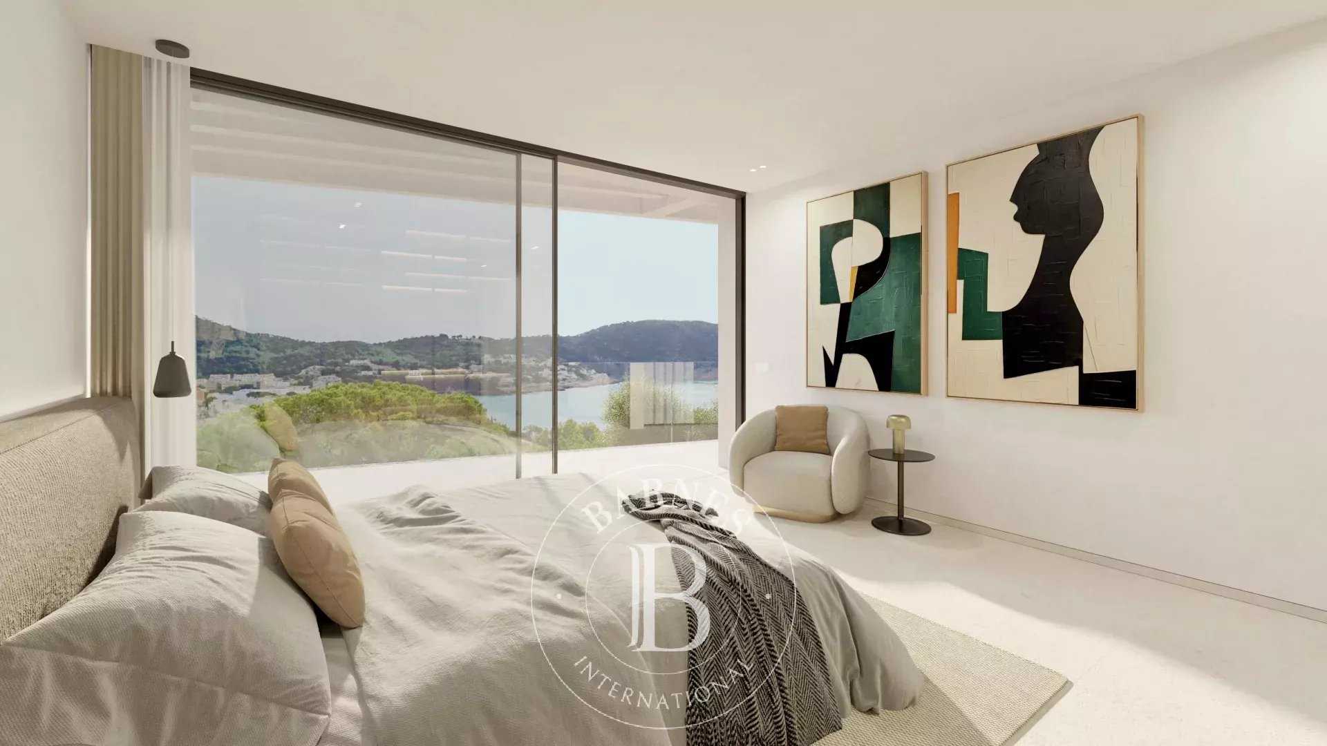 Es Camp de Mar  - Villa 4 Bedrooms