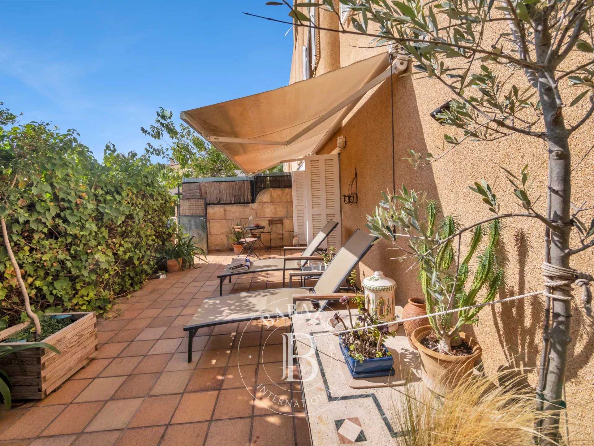 Palma de Mallorca  - Piso 8 Cuartos 4 Habitaciones