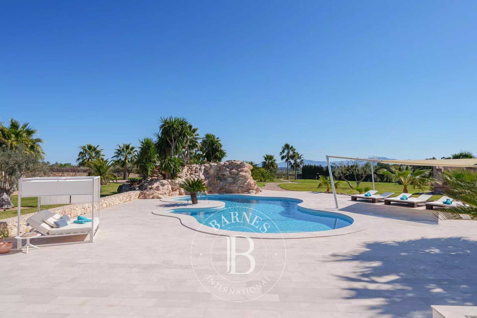 Santa Margalida  - Ensemble immobilier 7 Pi&egrave;ces 6 Chambres