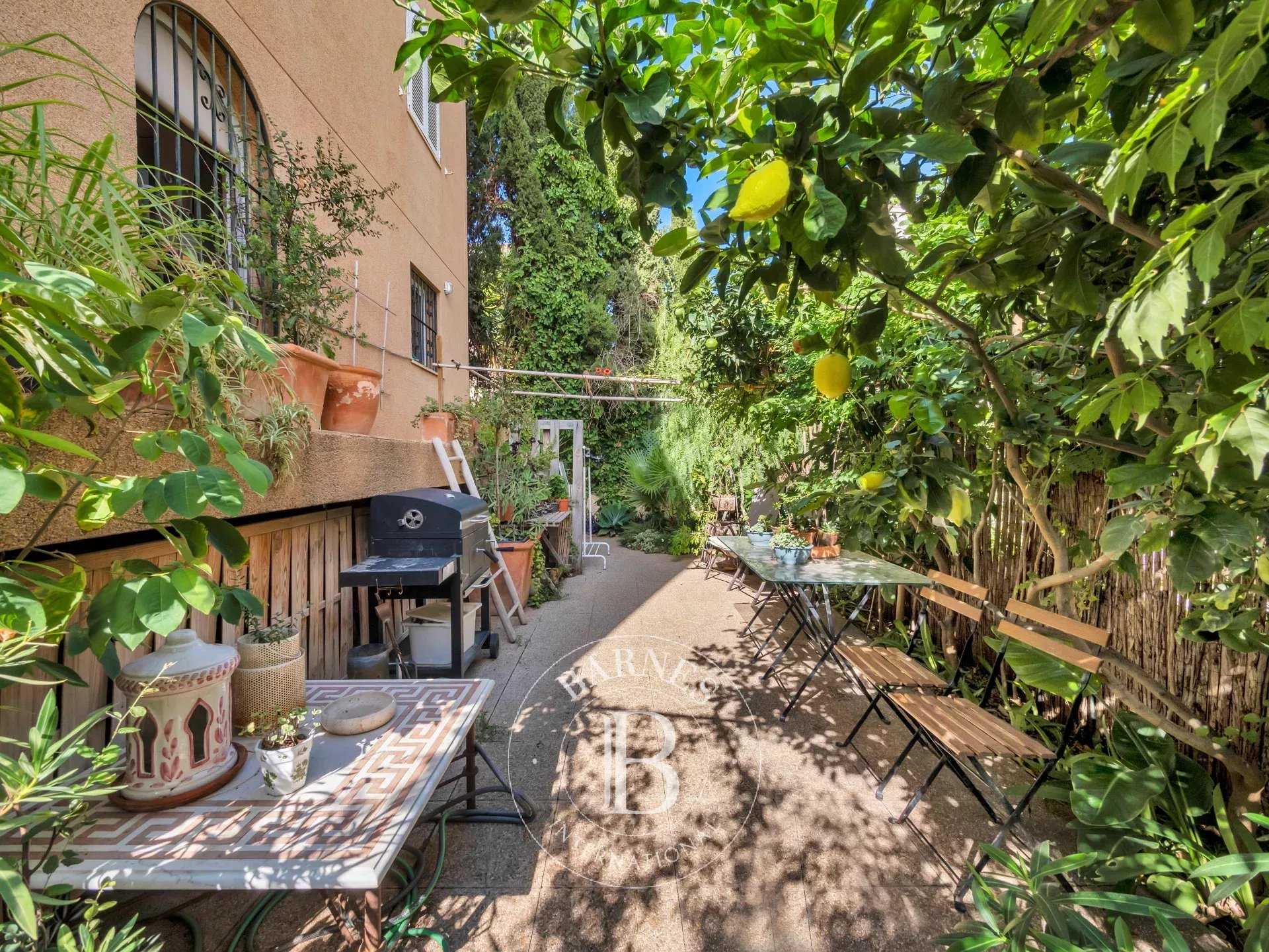 Palma de Mallorca  - Piso 8 Cuartos 4 Habitaciones