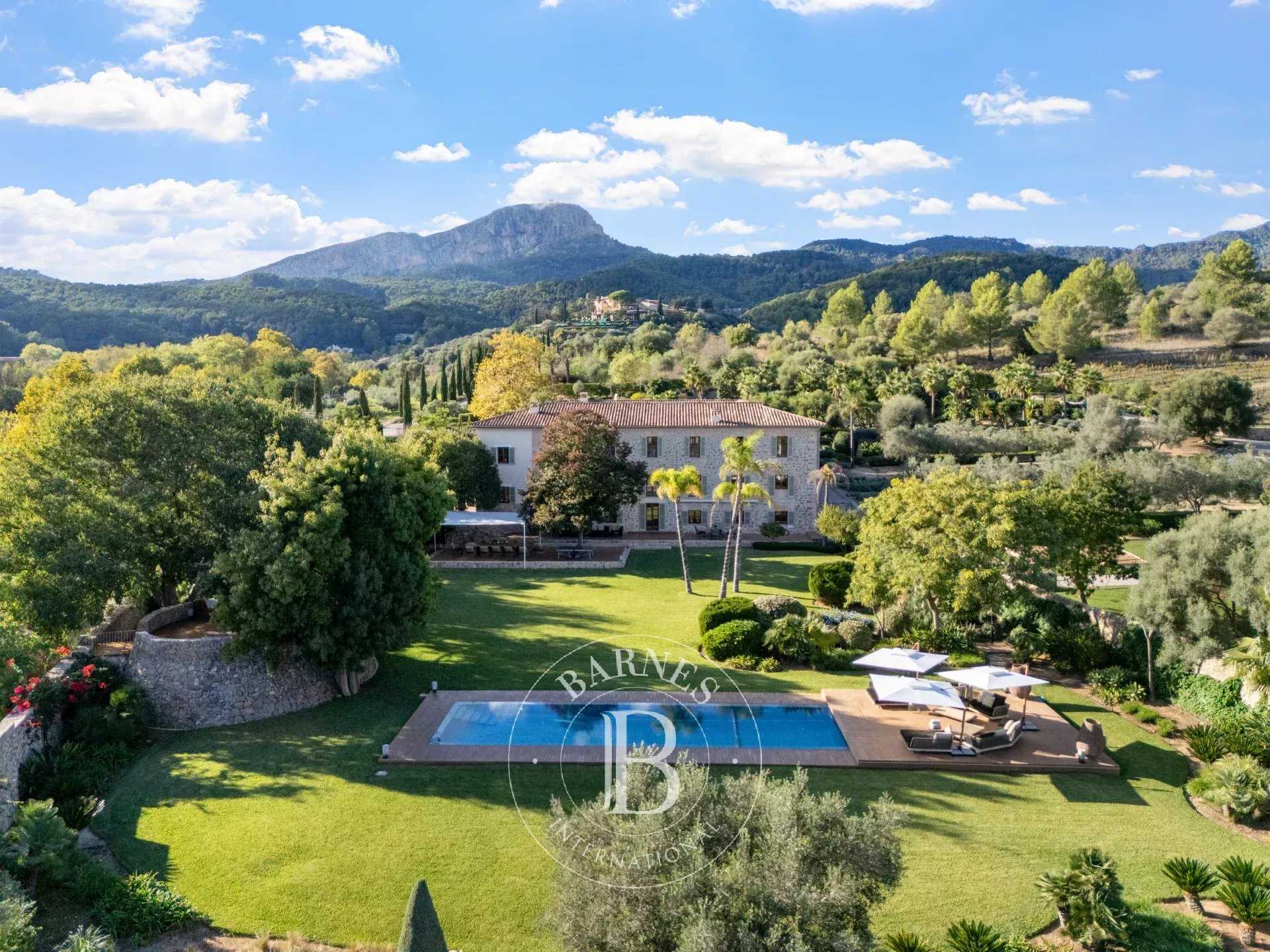 Puigpunyent  - Mansion 8 Bedrooms