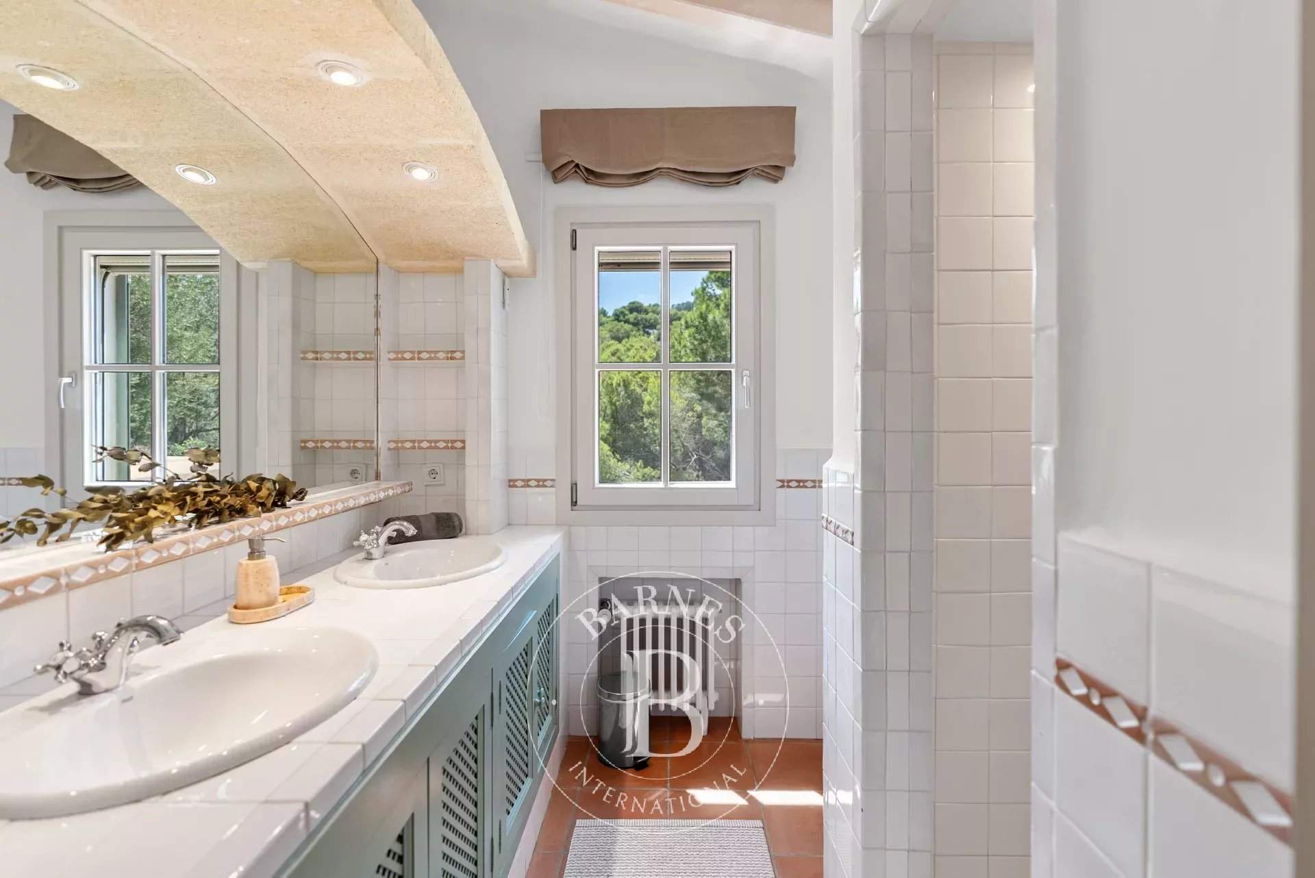 Es Camp de Mar  - Housing estate 6 Bedrooms - picture 11