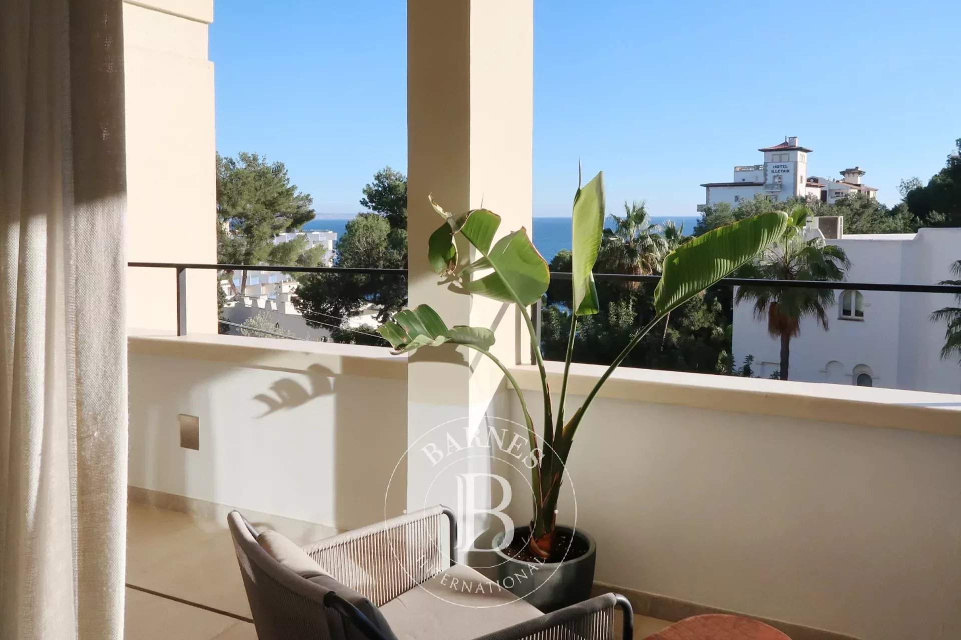 Illetes  - Piso 3 Cuartos 2 Habitaciones - picture 2