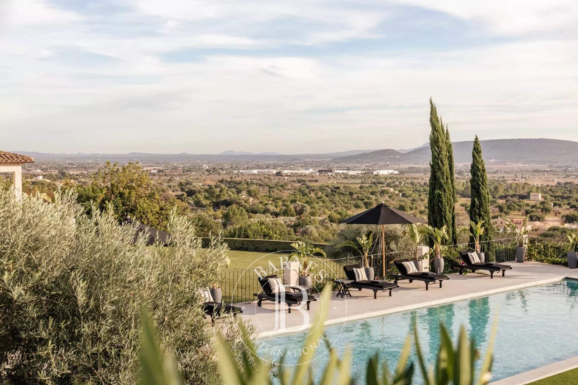 Santa María del Camí  - Villa 5 Bedrooms - picture 2