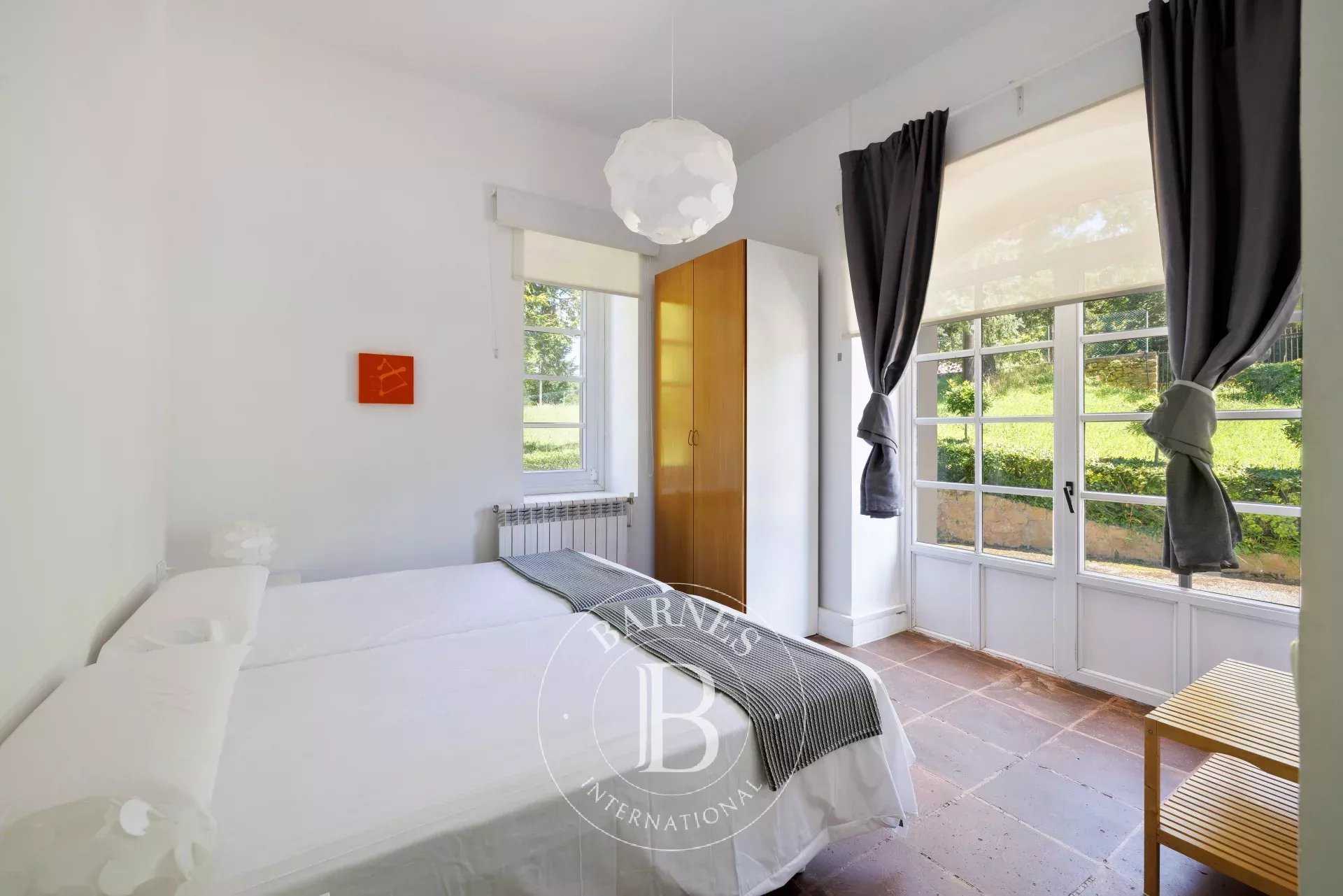 San Sebastián  - Villa 11 Bedrooms