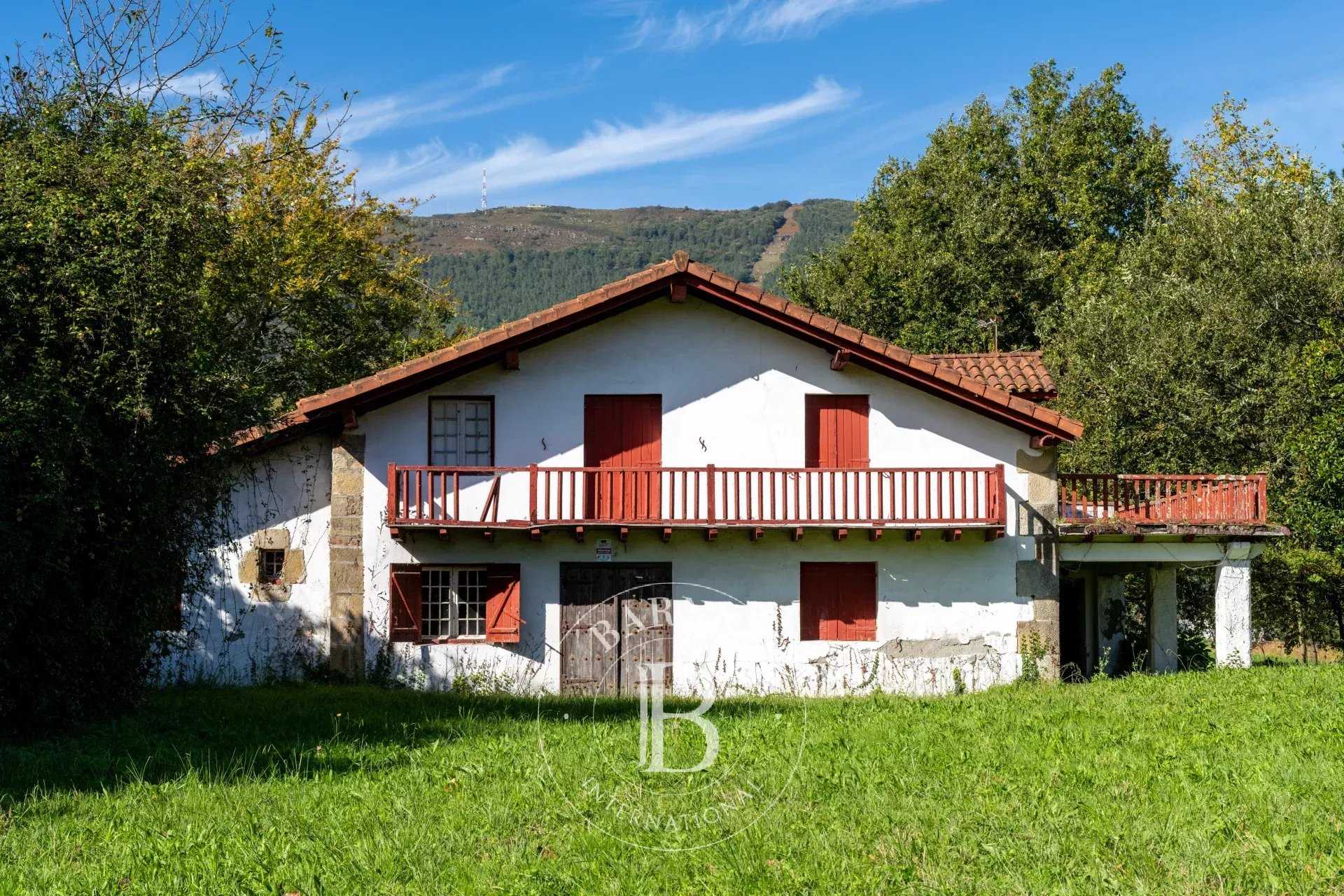 Irún  - House 8 Bedrooms