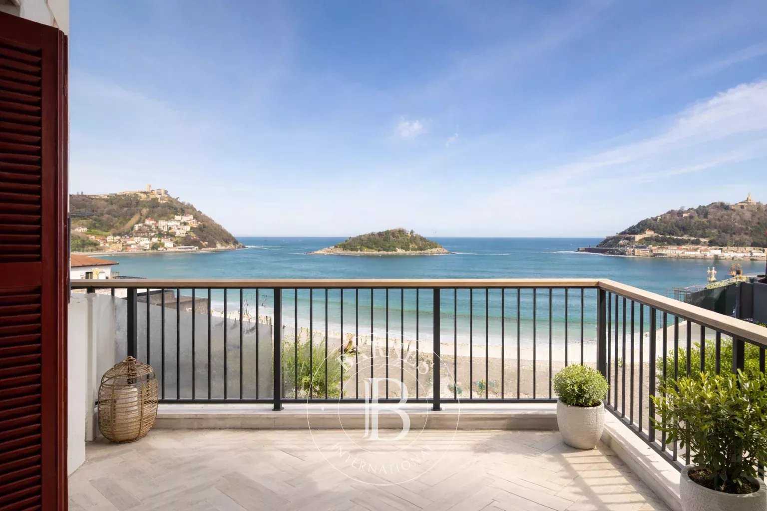 Maison San Sebastián  -  ref 84229846 (picture 2)