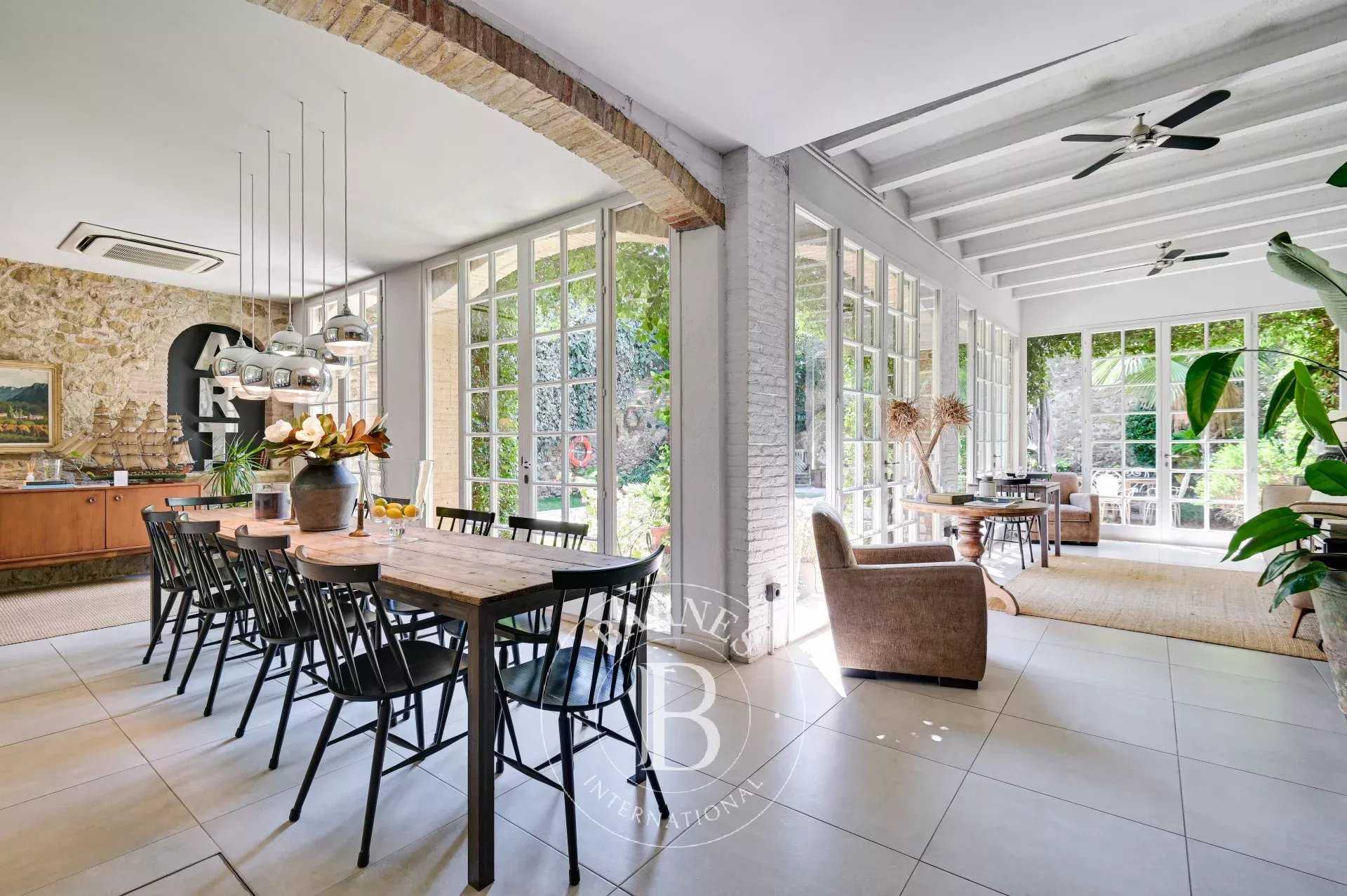 Corça  - Casa de pueblo 