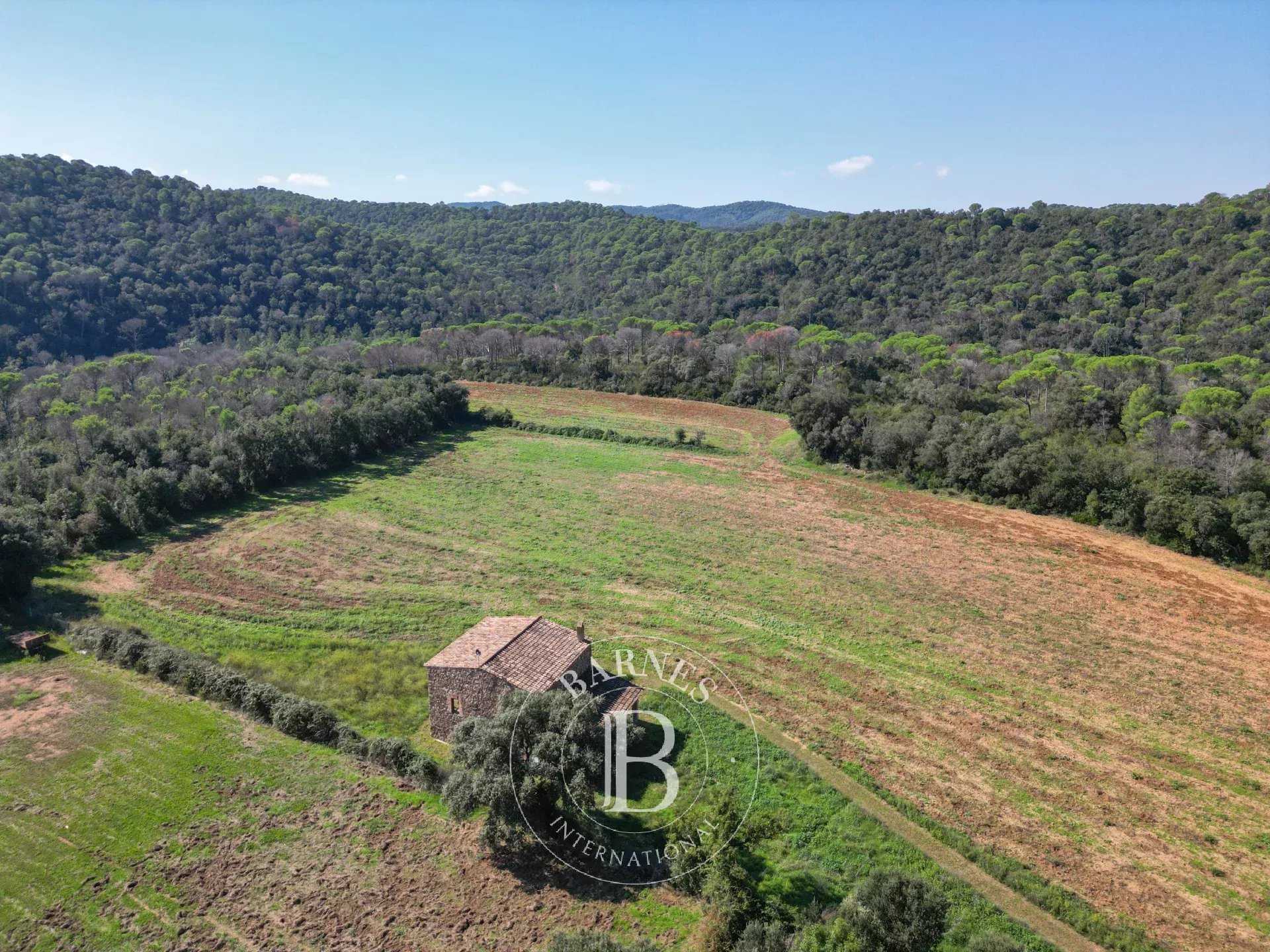 Sant Sadurni de L'Heura  - Finca 