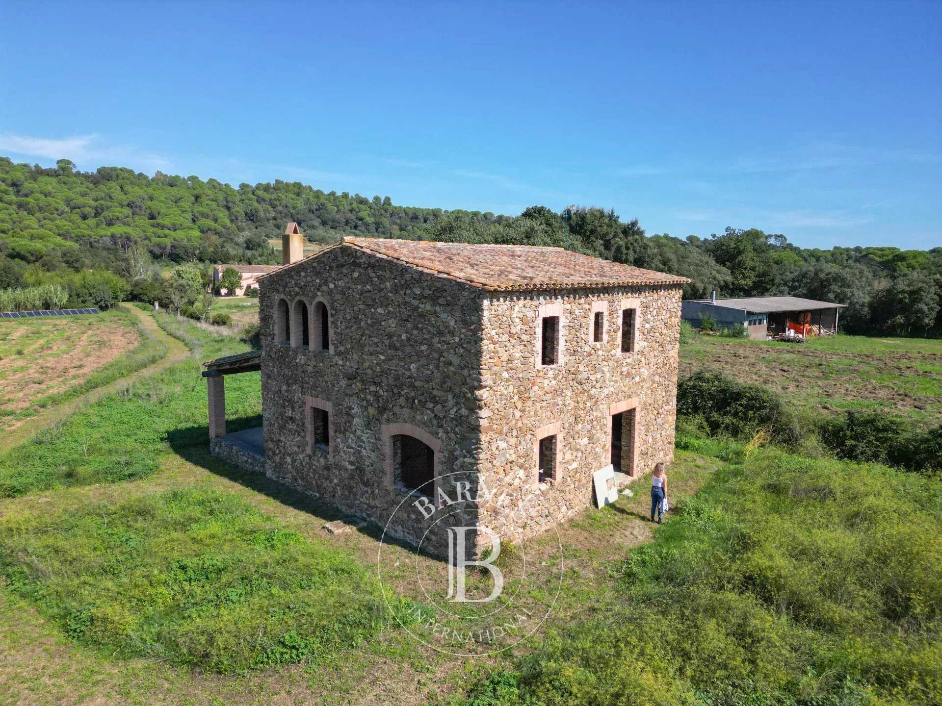 Sant Sadurni de L'Heura  - Finca 