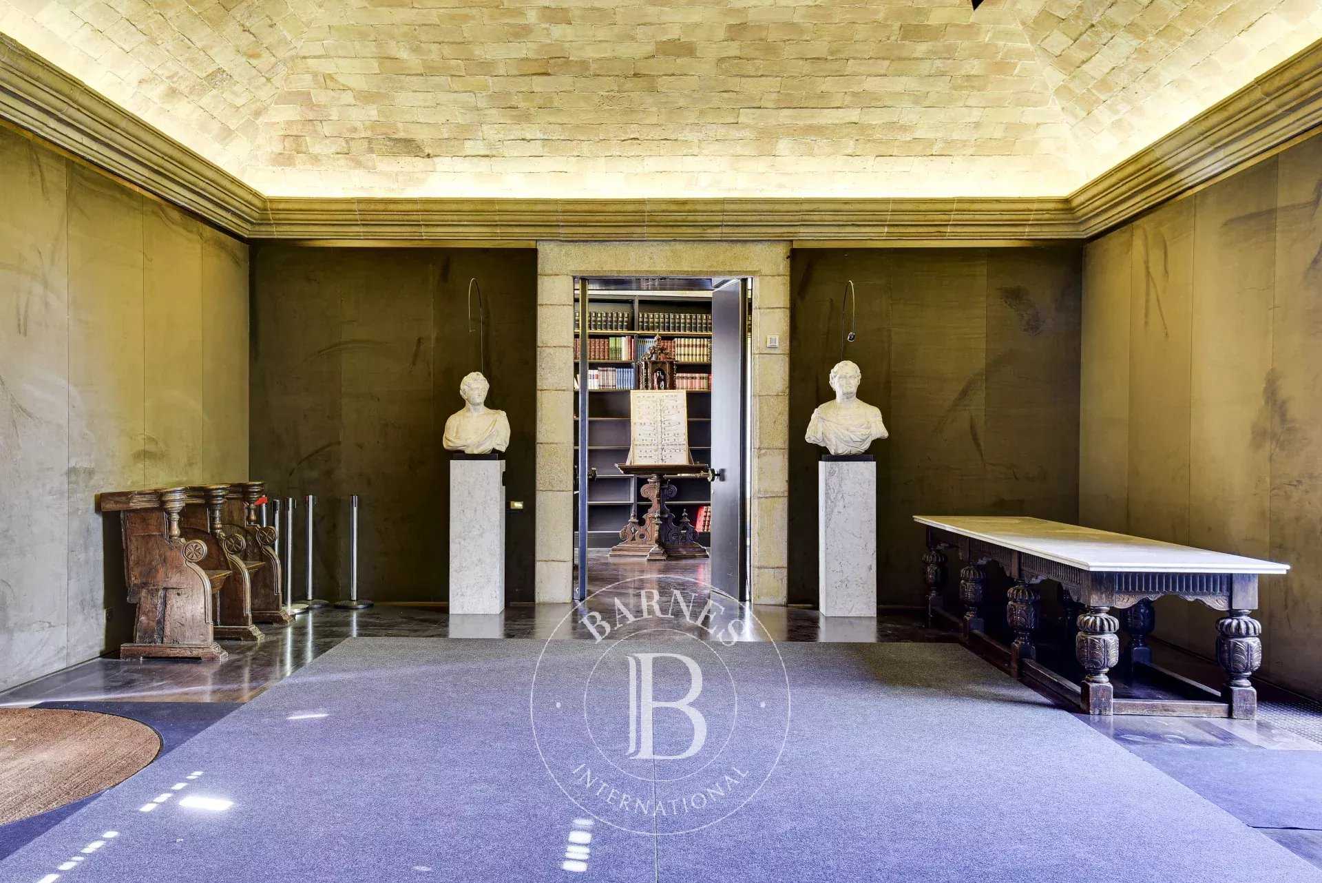 Girona  - Castle 8 Bedrooms