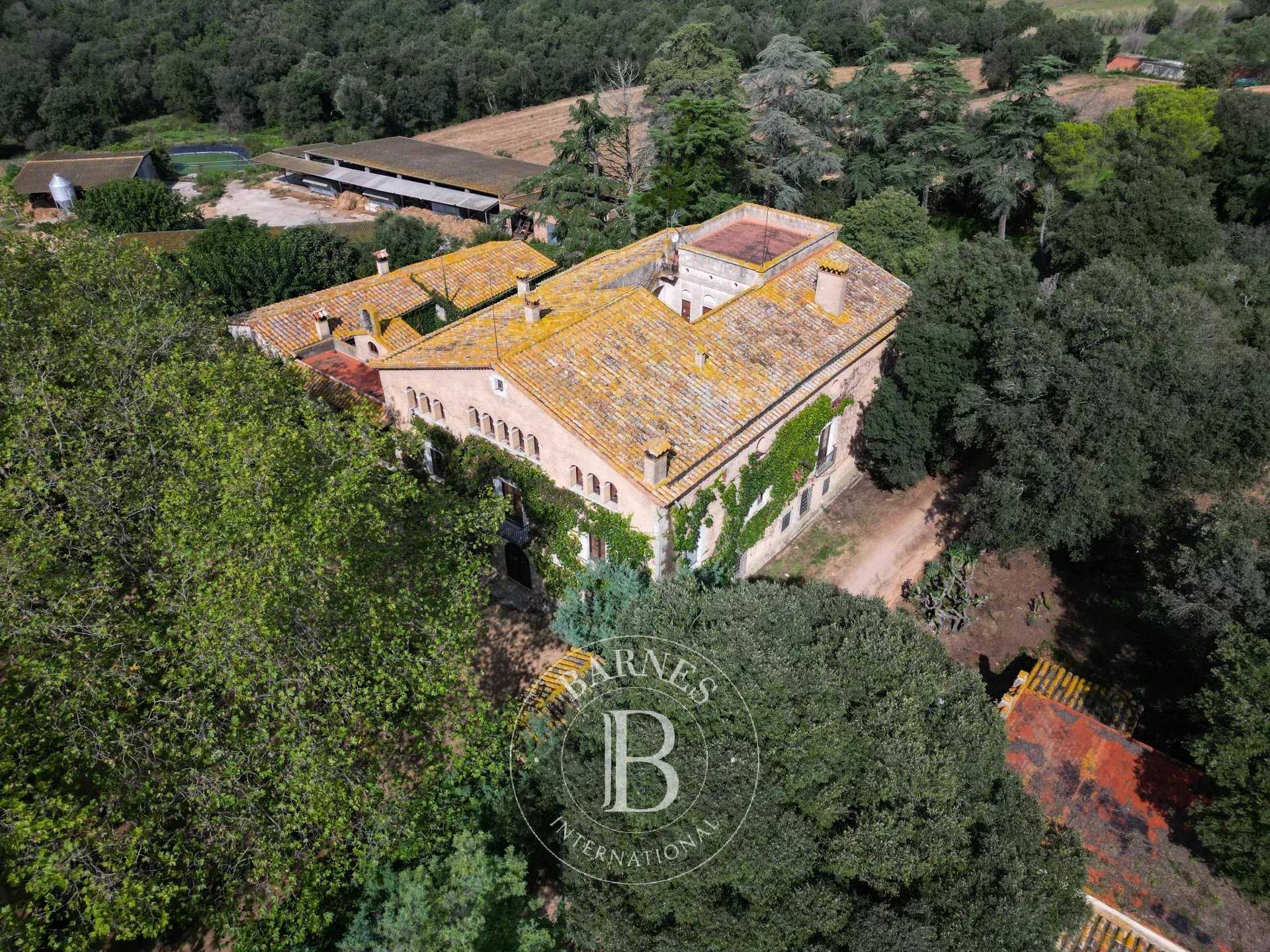 Llagostera  - Mas 12 Bedrooms