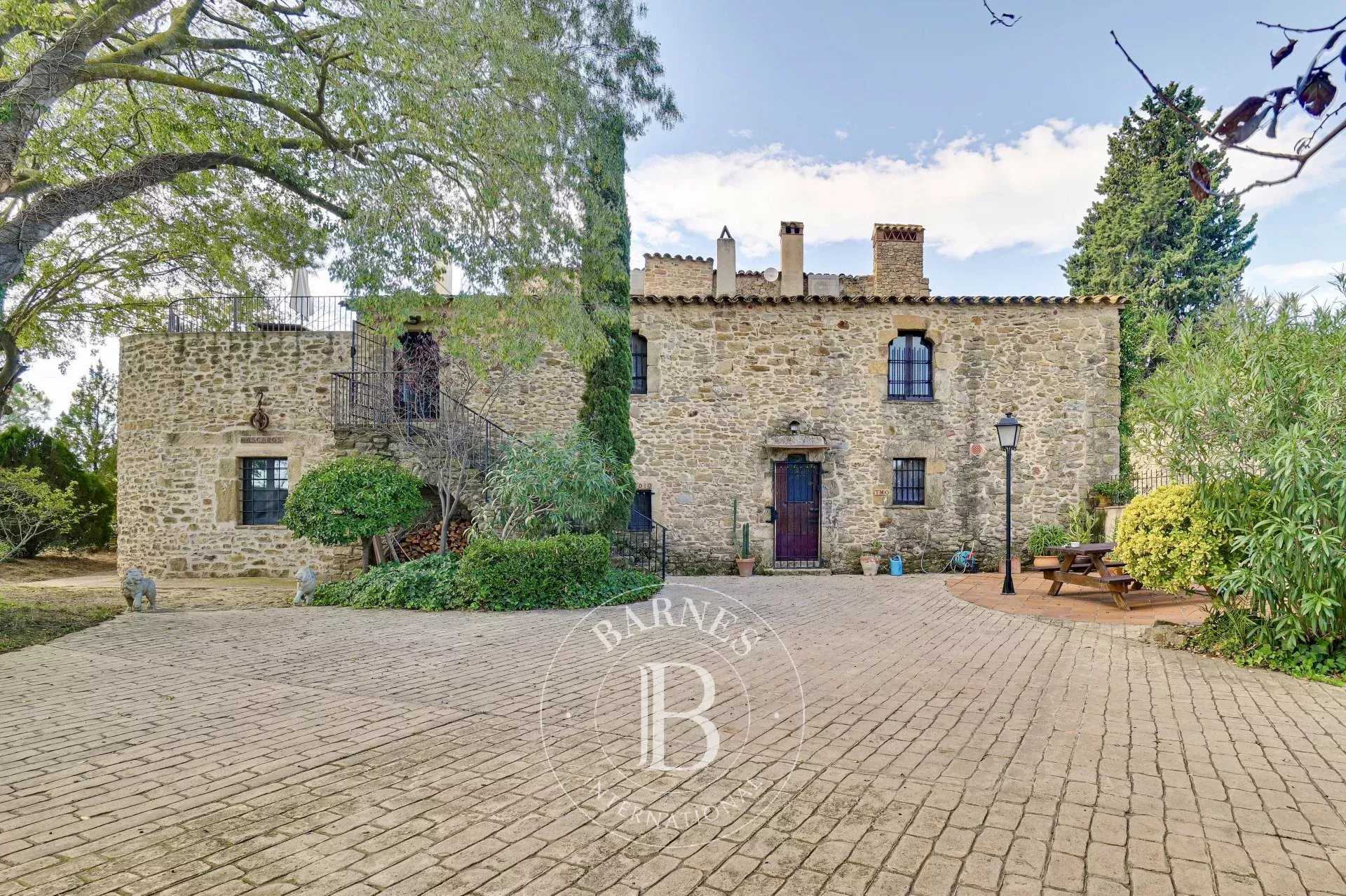 Ullastret  - Mas 12 Bedrooms