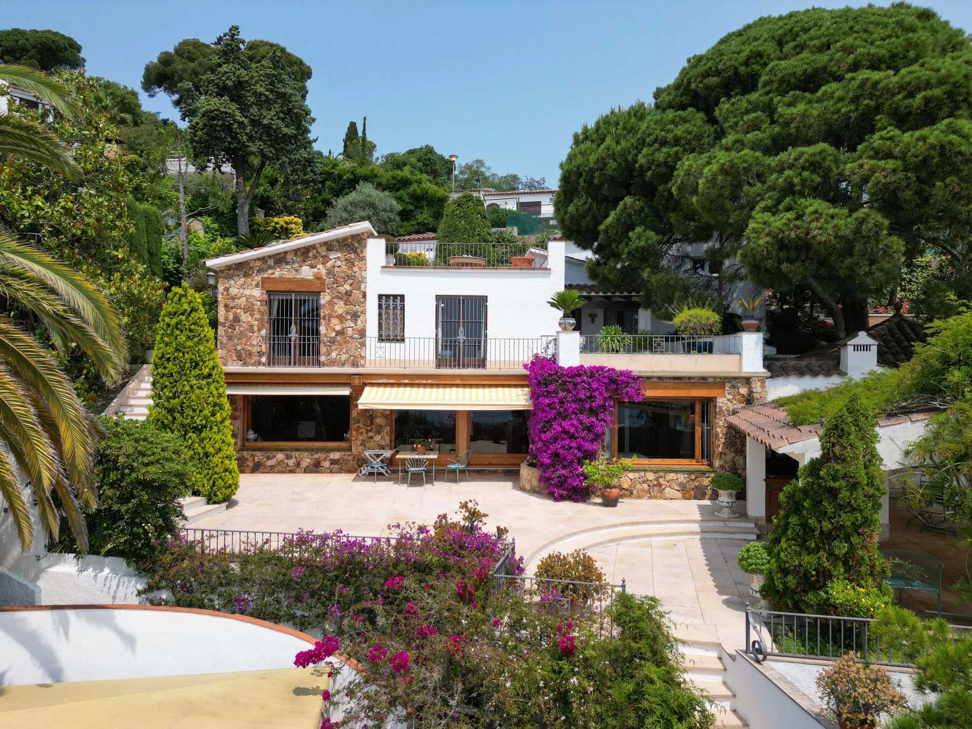 Villa Lloret de Mar  -  ref 85974264 (picture 1)